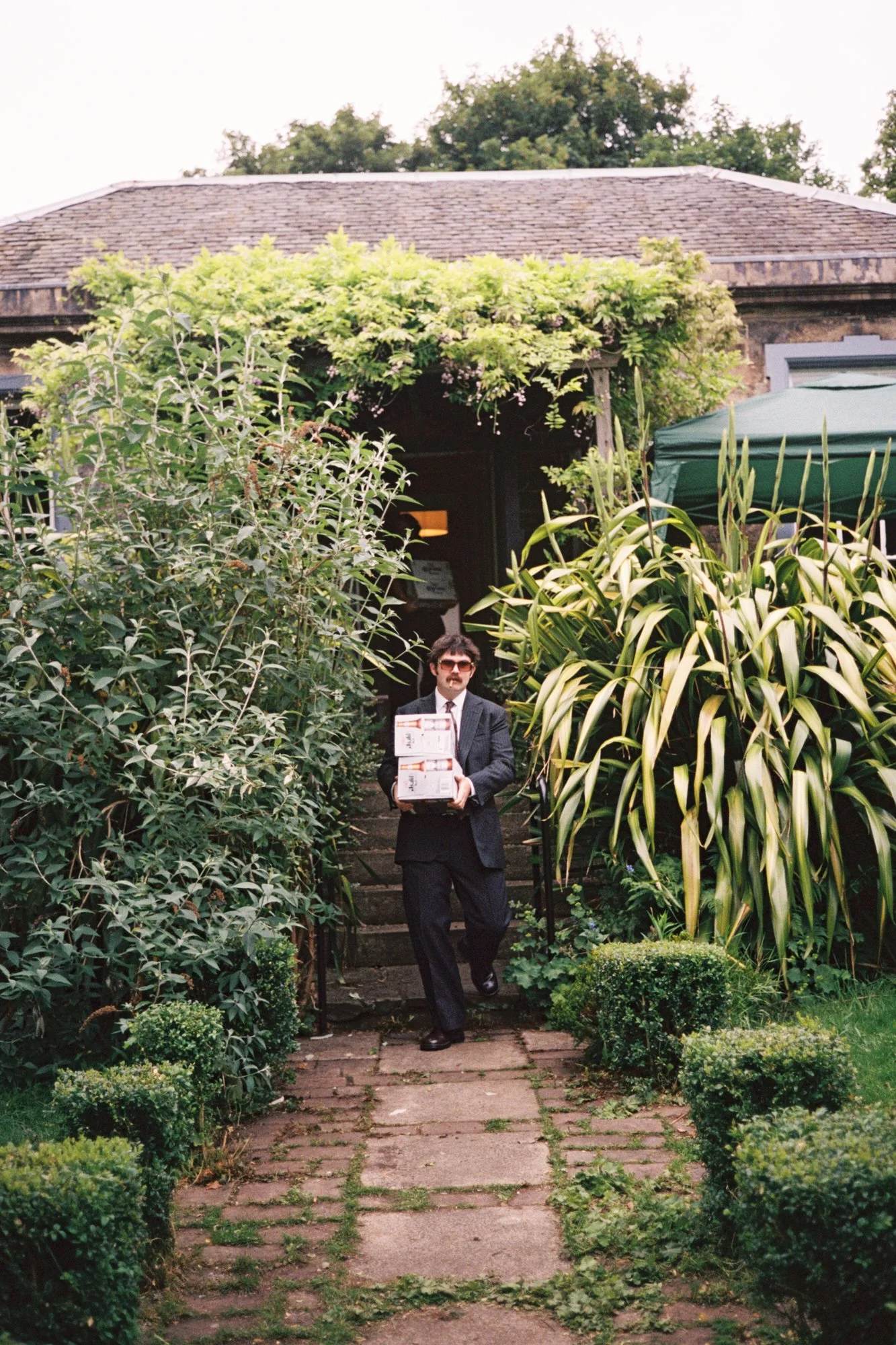 Garden foliage at a Morningside home before the wedding