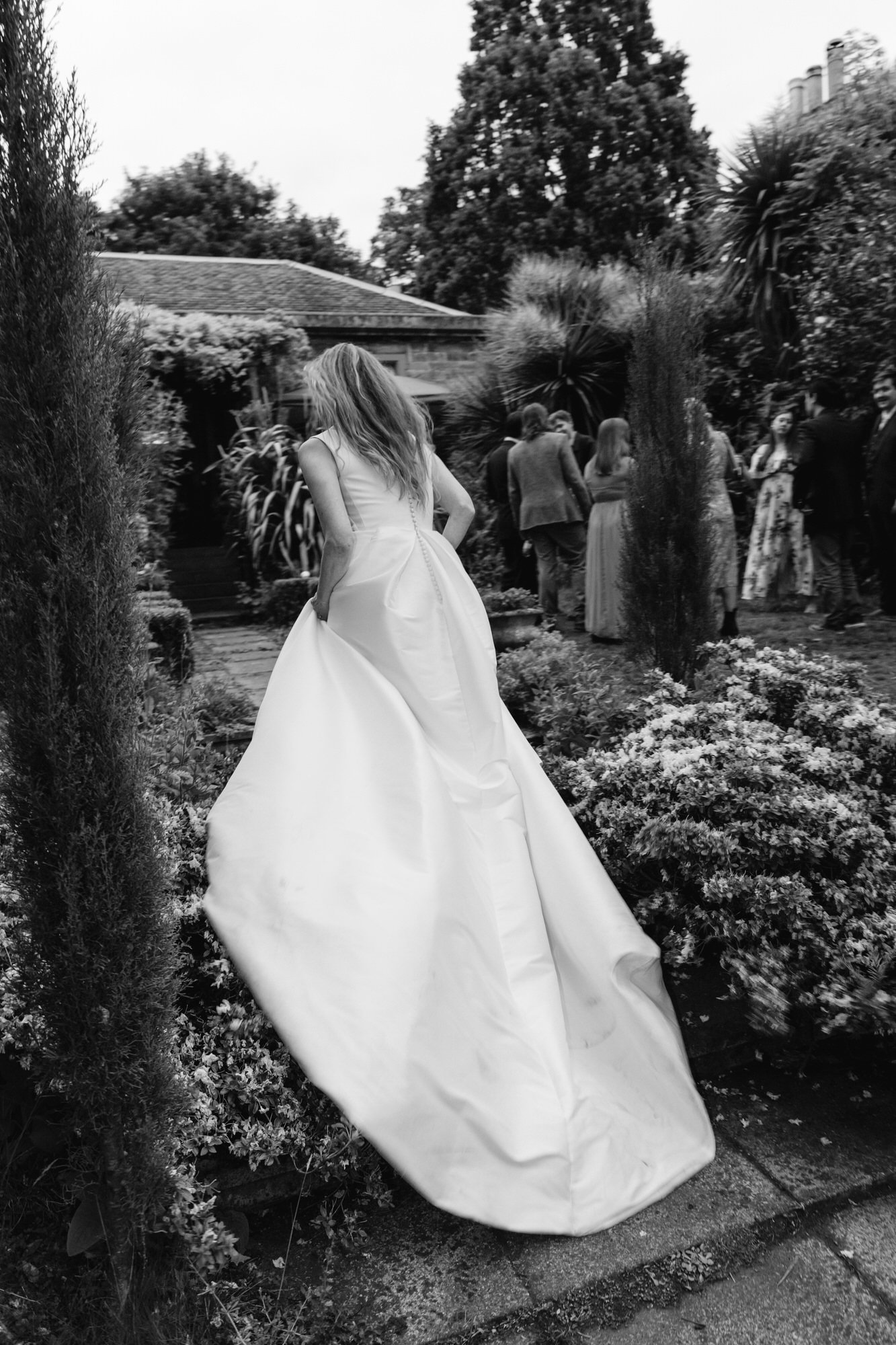 Joyful evening moment from Alessandro and Mara’s garden wedding