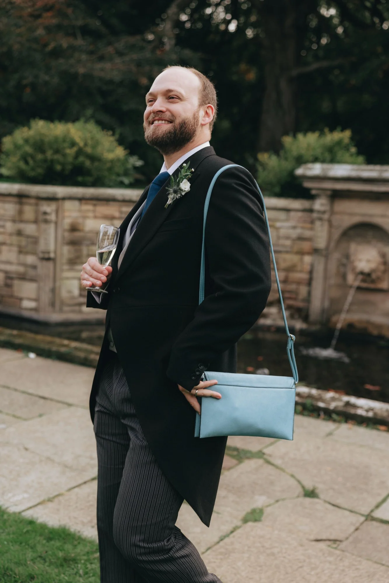 documentary-moment-with-wedding-party-in-dalkeith.jpg