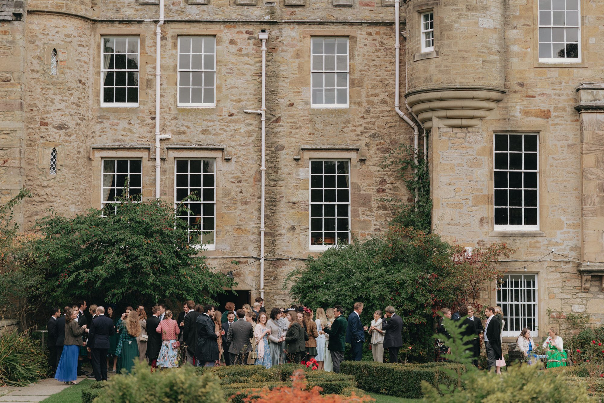 summer-lawn-games-at-east-lothian-wedding.jpg