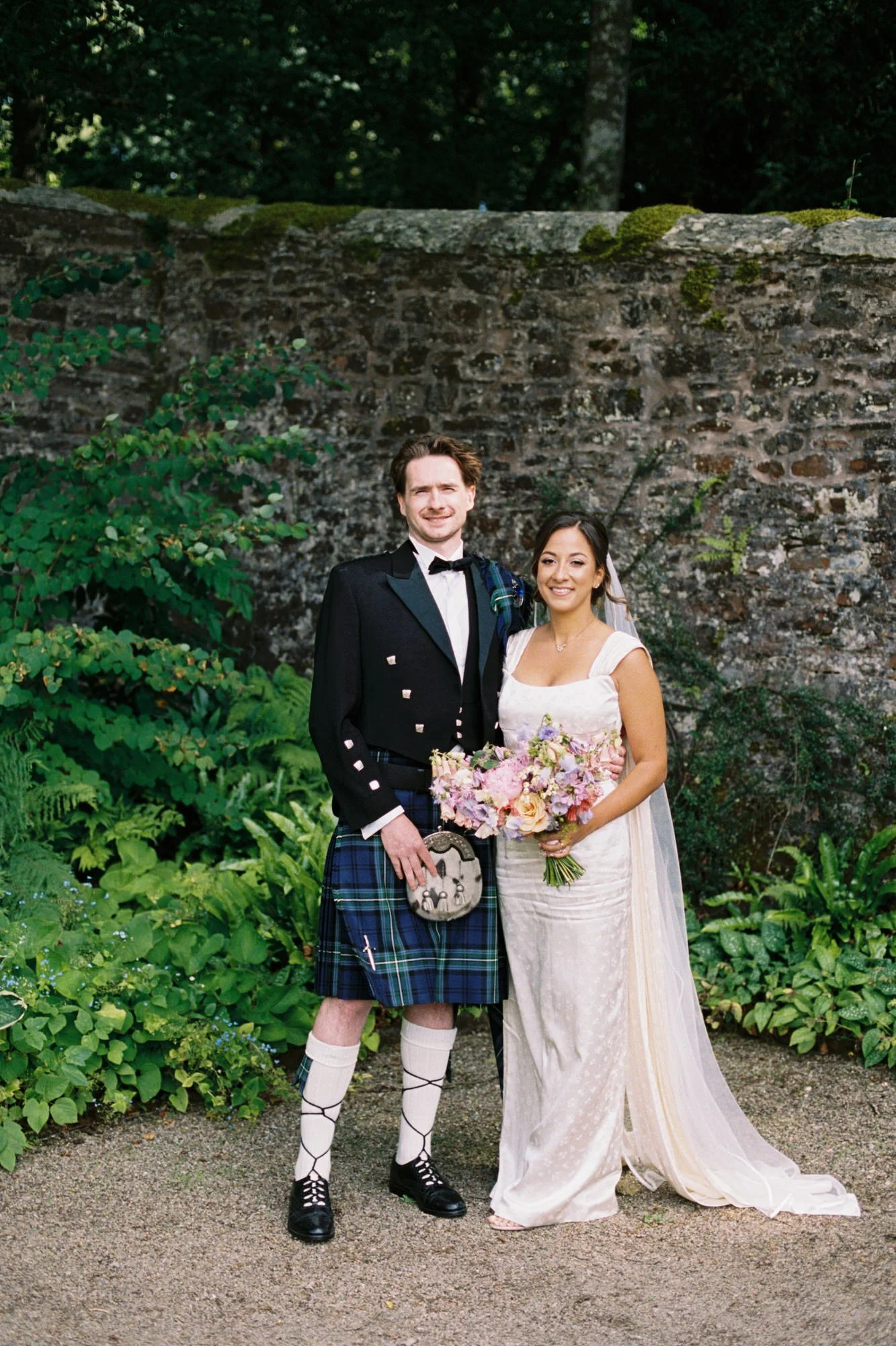 Scottish 35mm film wedding photogapher-40.jpg