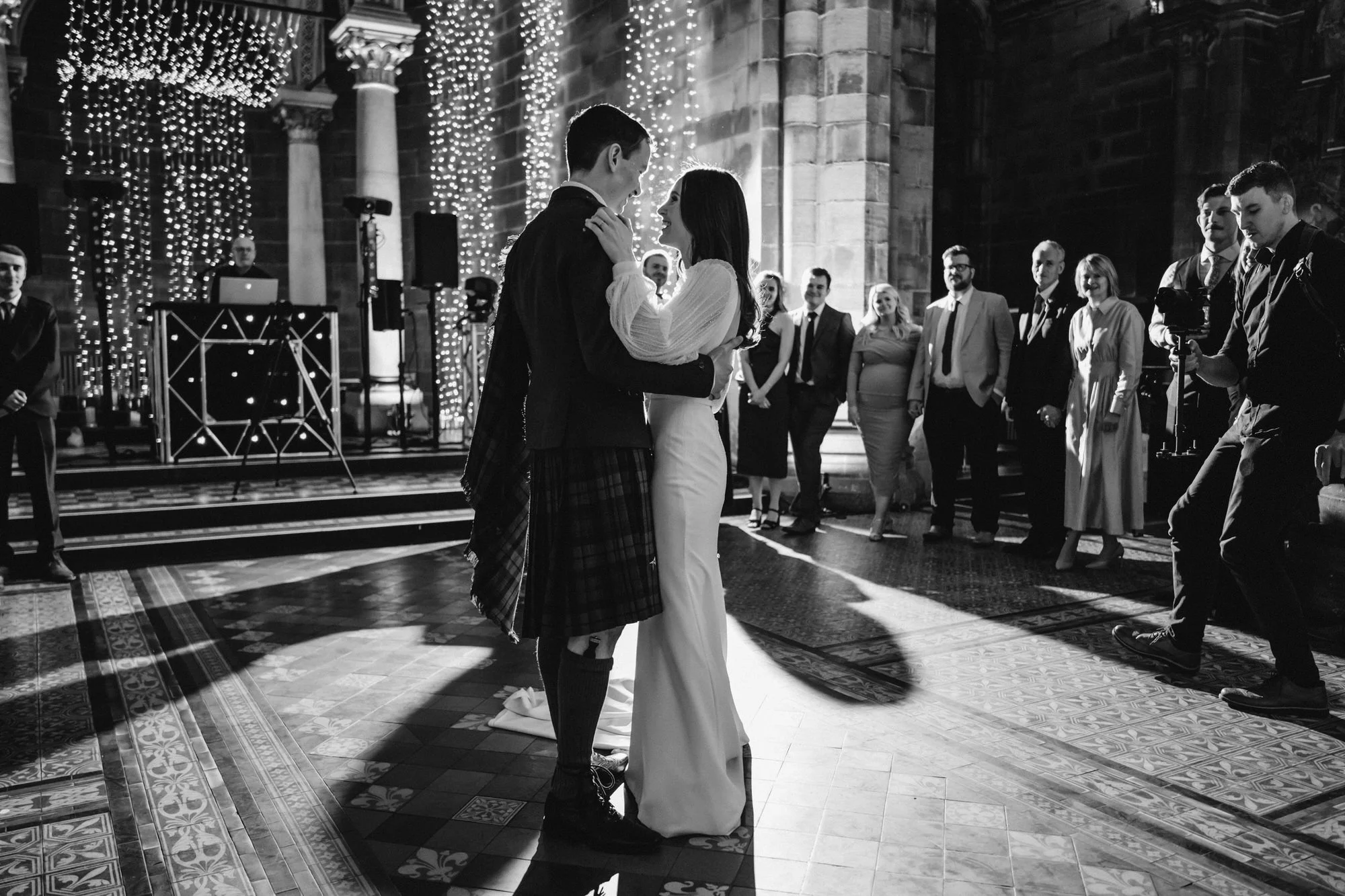 Black-and-white photograph of Nicola and Fraser’s first dance