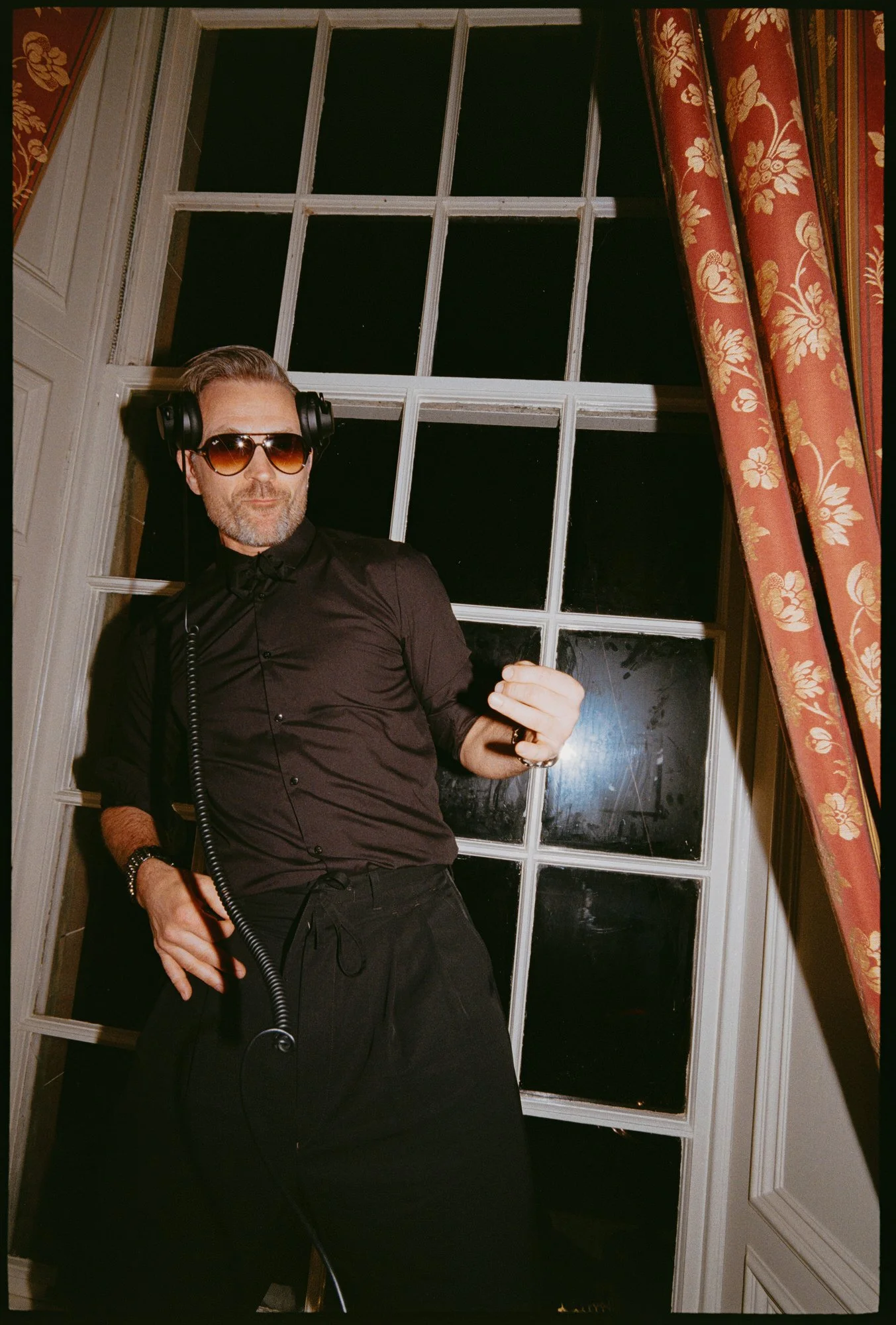 STEVEN-WILLIAM-WEIR-35MM FILM PHOTOGRAPHER-WEDDING-2.jpg