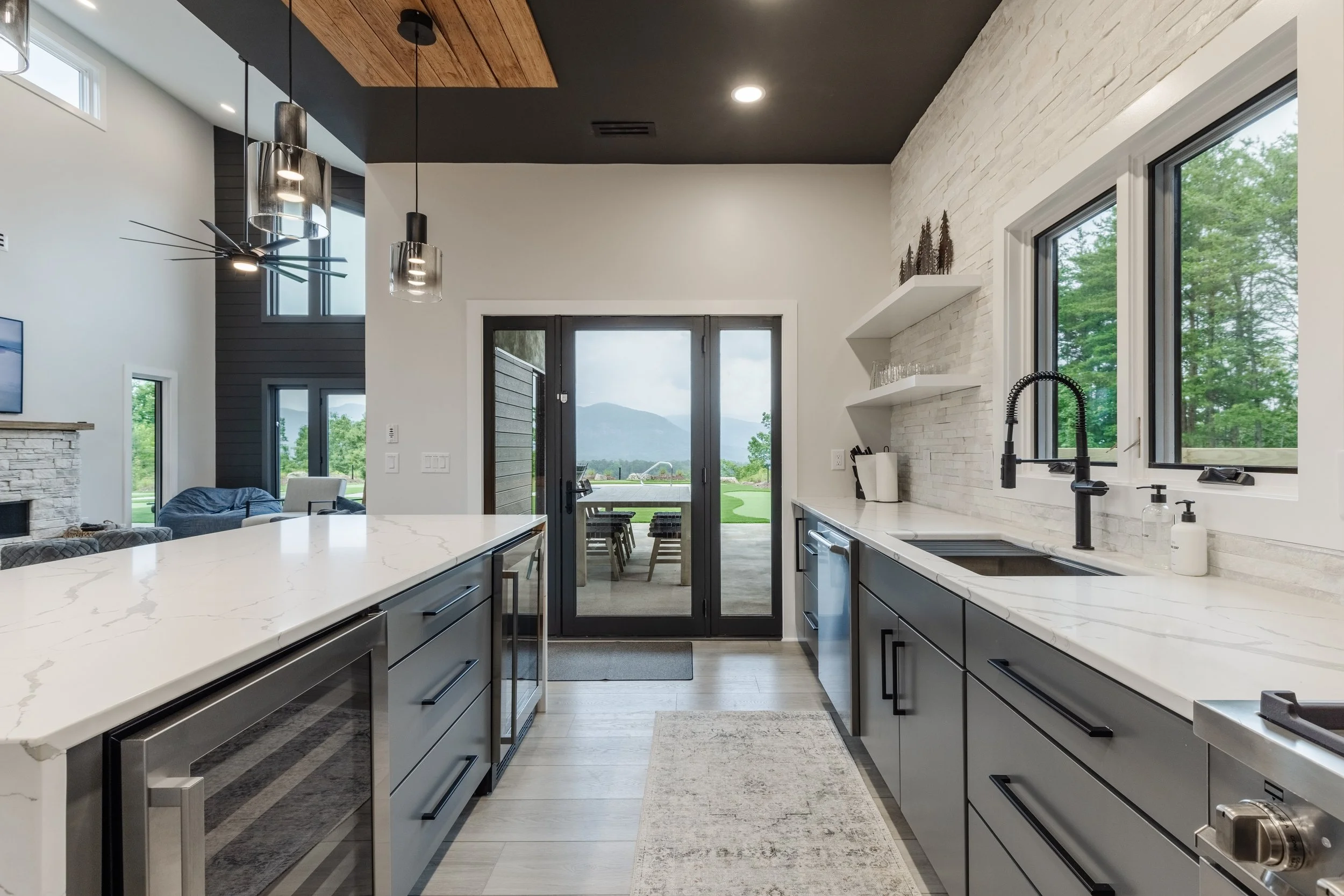 large open modern kitchen