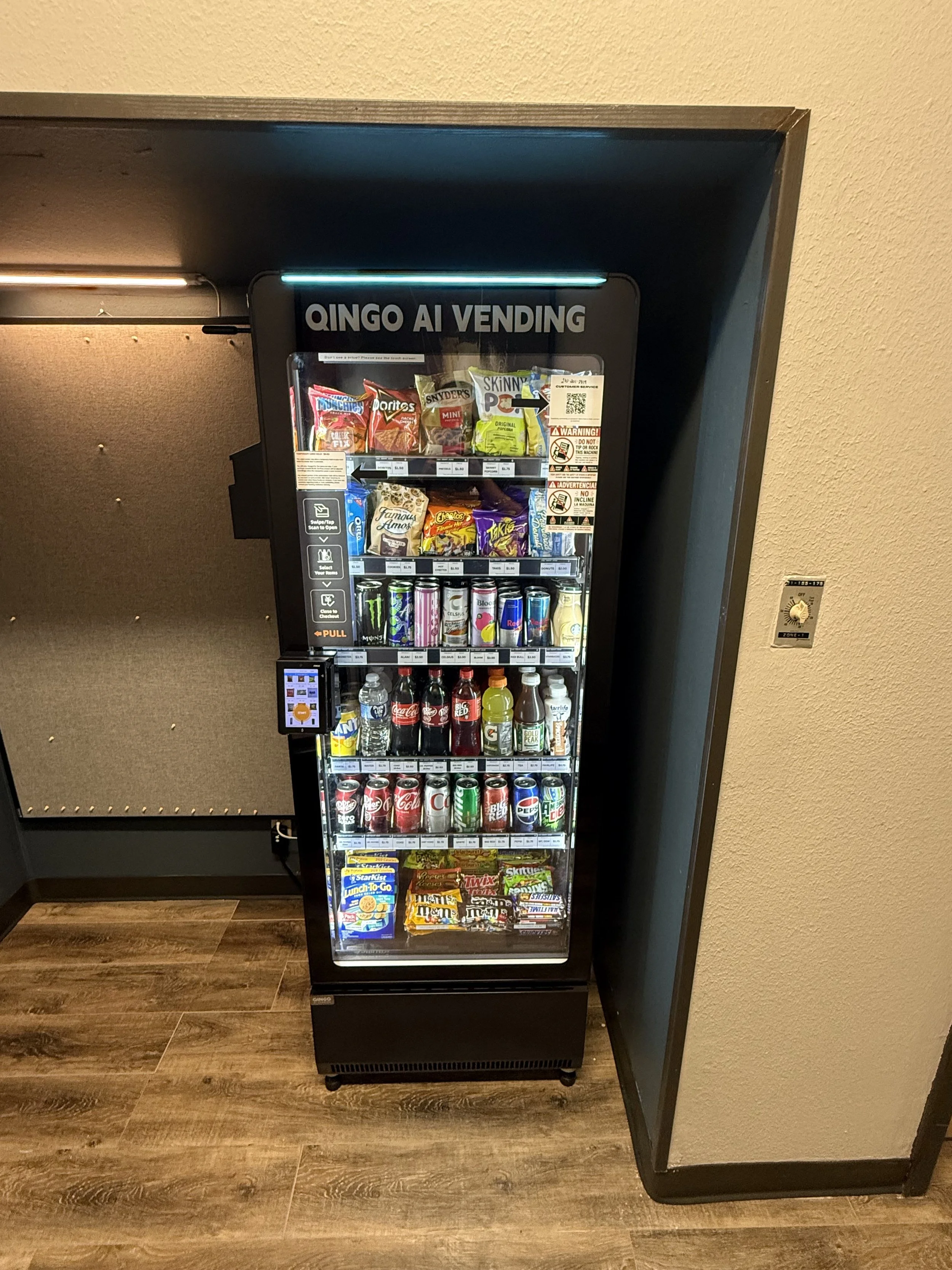 Wide variety of drinks, snacks, candy, and grab-and-go options in one machine.