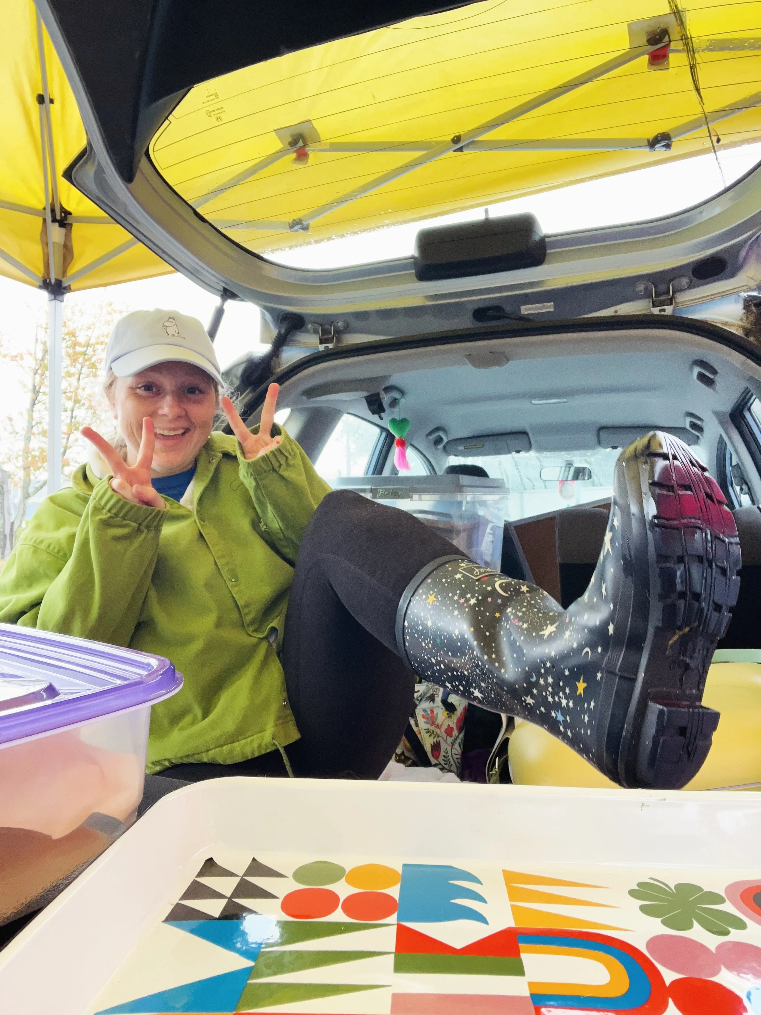 🍪Come to the @easthamptonmarket today starting at 10am! I have Lemon Blueberry Muffins, Double Chocolate Muffins, Blondies, and Maple Rice Crispy Treats! I have also made a blanket fort for myself in the back of my car. I&rsquo;ll be here until I se