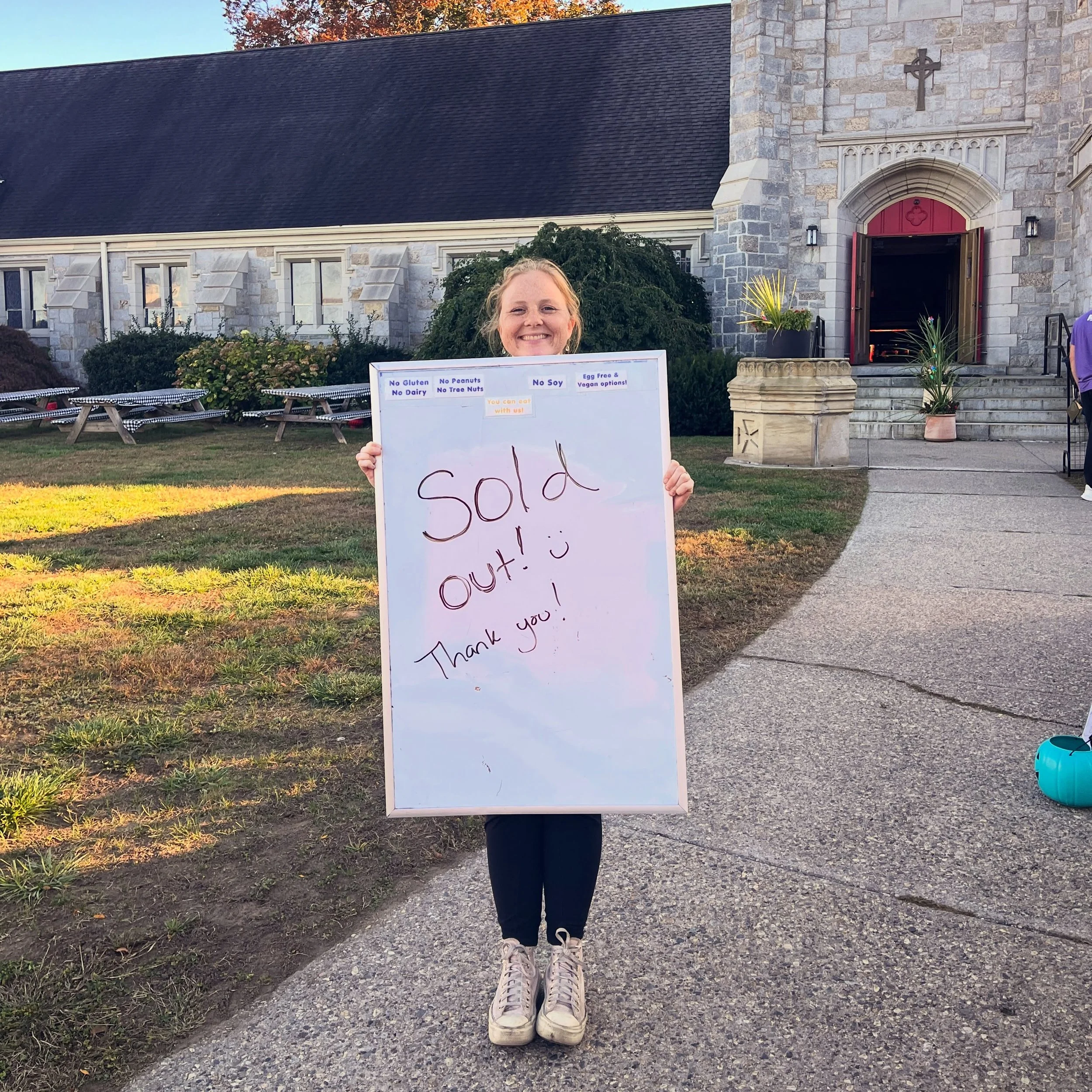 Sold out on a day that I showed up to the market with my pants inside out and backwards!! 👖Woo!! *yes I fixed them before the market began. Thank you everyone for coming to the @westfieldfarmersmarket today! 💜💛 #massachusetts #glutenfree #bakery #