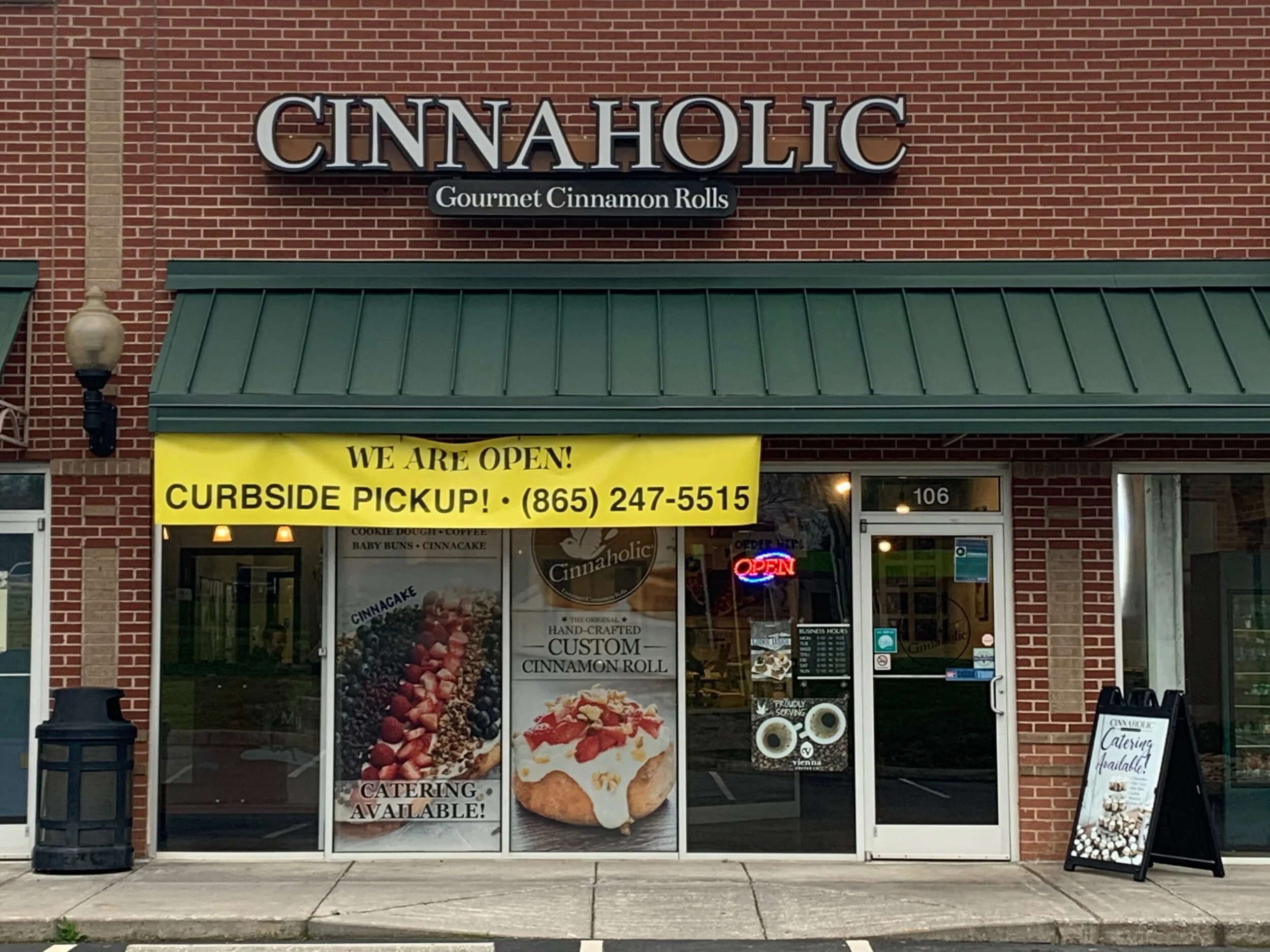 exterior-cinnaholic.jpg