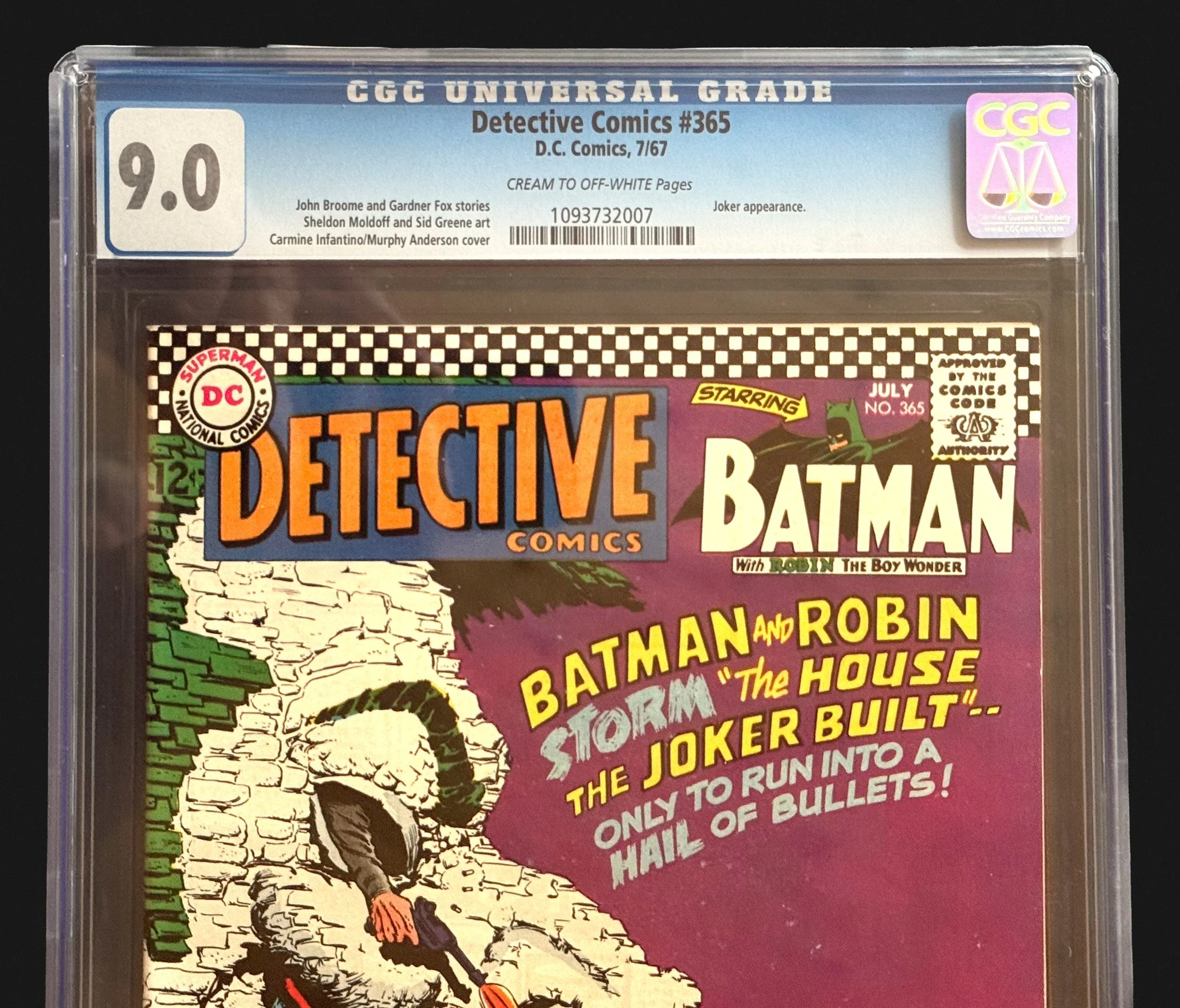 Detective Comics 365 - 02 Grading detail - IMG_5644.jpg