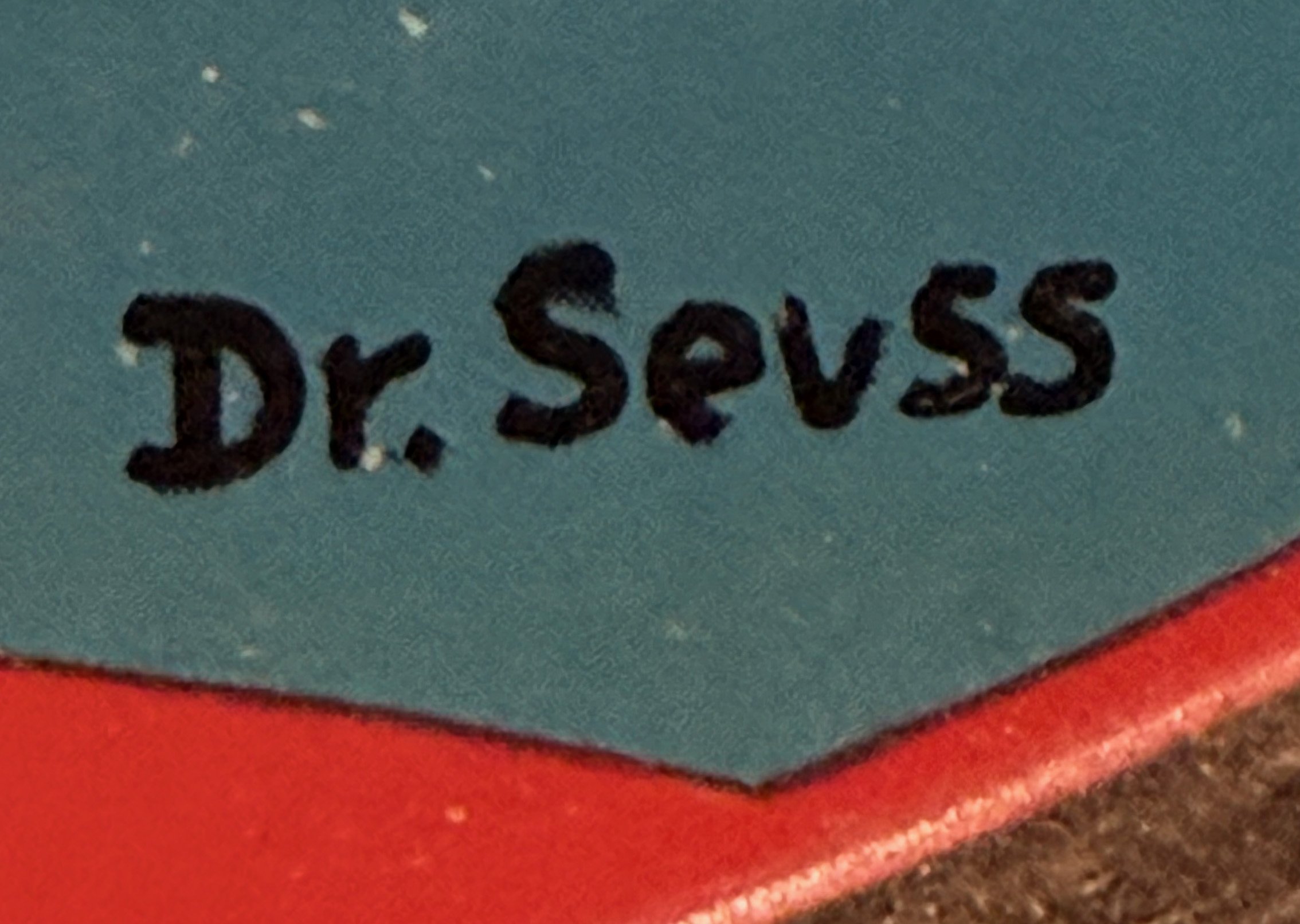 SUESS TRAY Signature.jpg