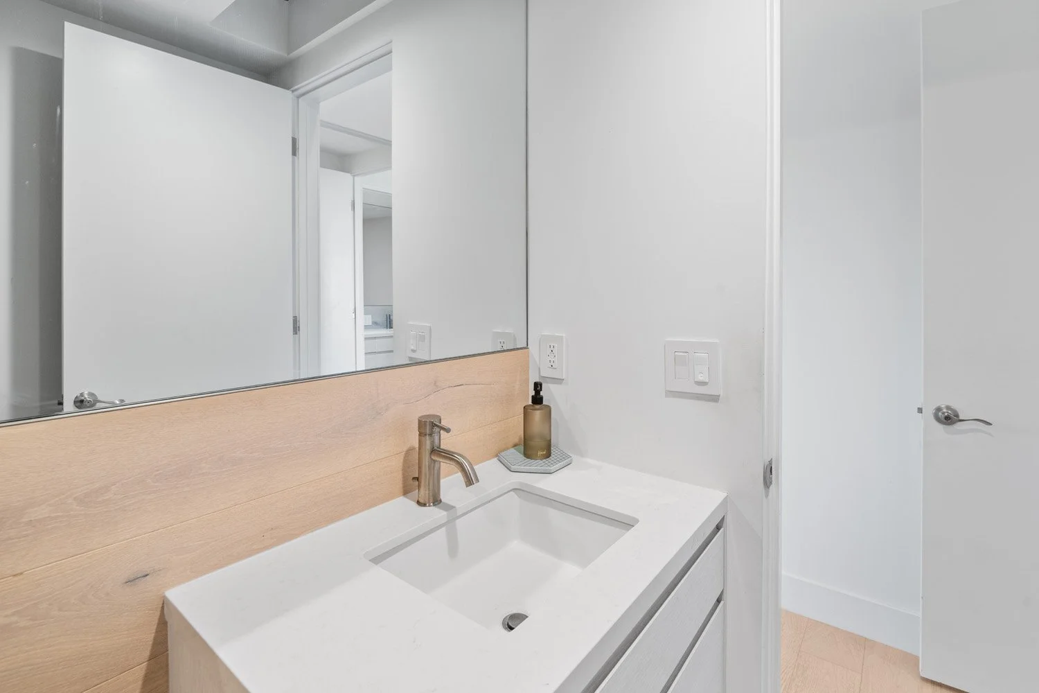 930 California Ave., #301-28.jpg