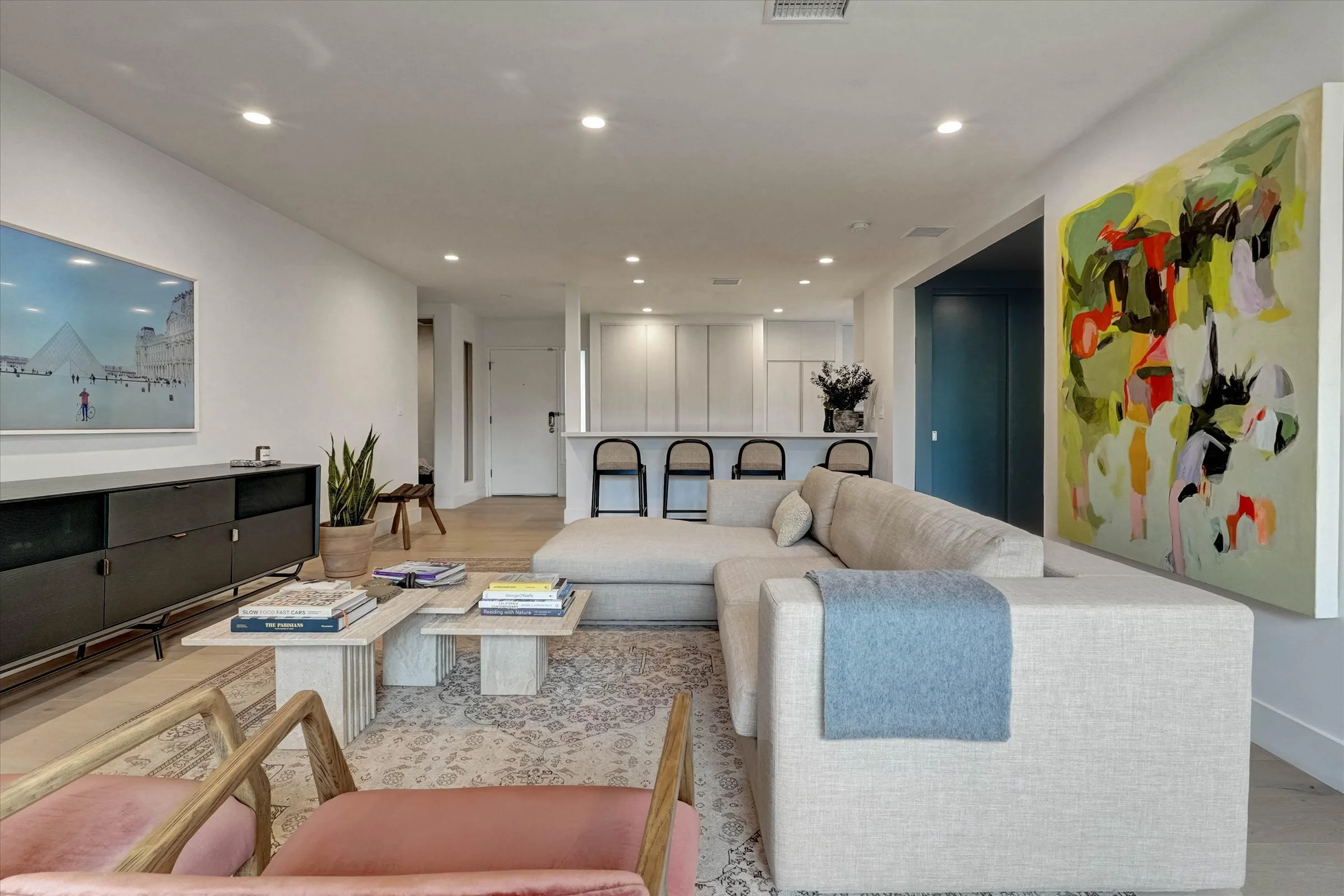 19-930 California Avenue Unit 301-19.jpg