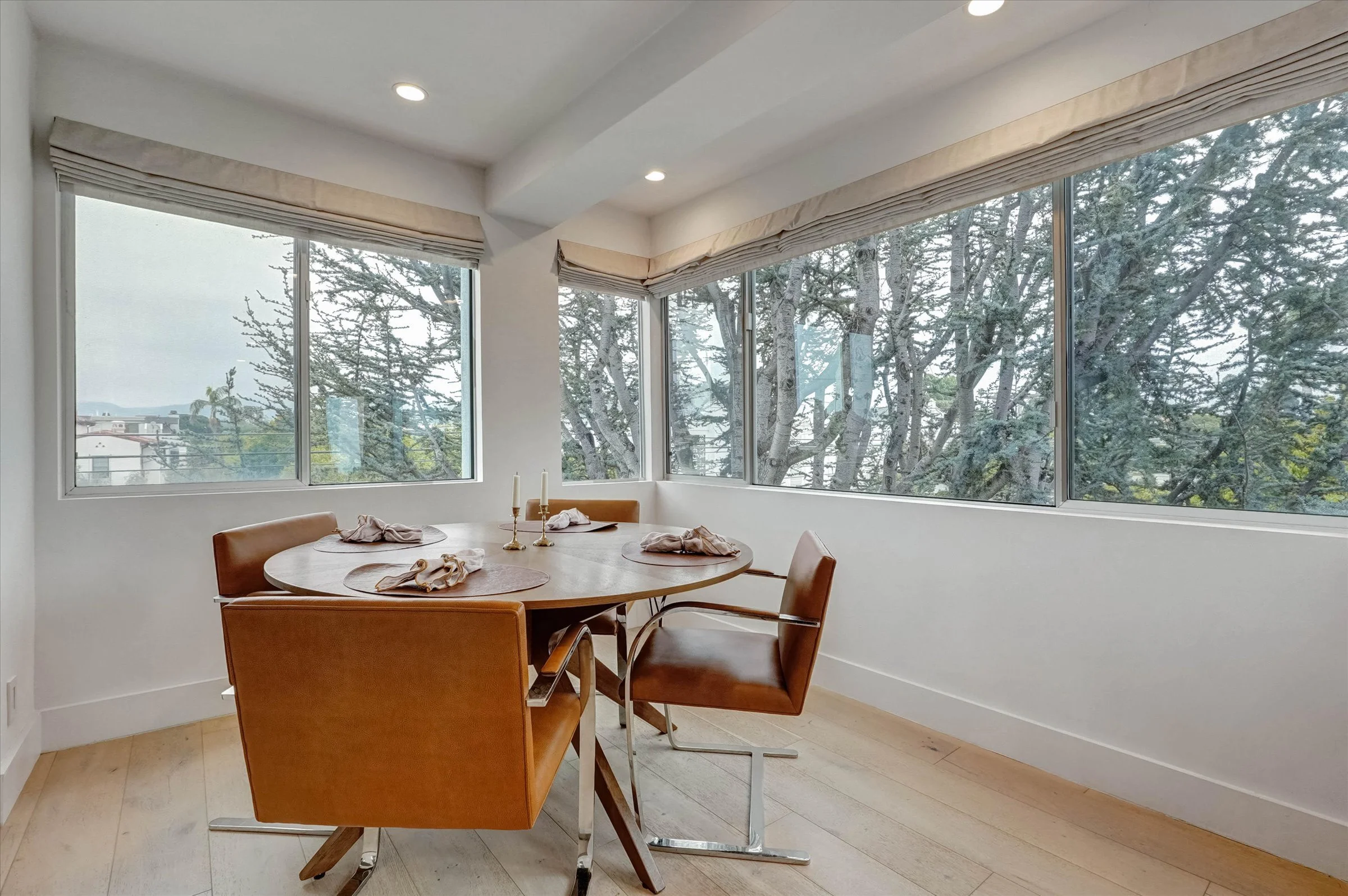 22-930 California Avenue Unit 301-22.jpg