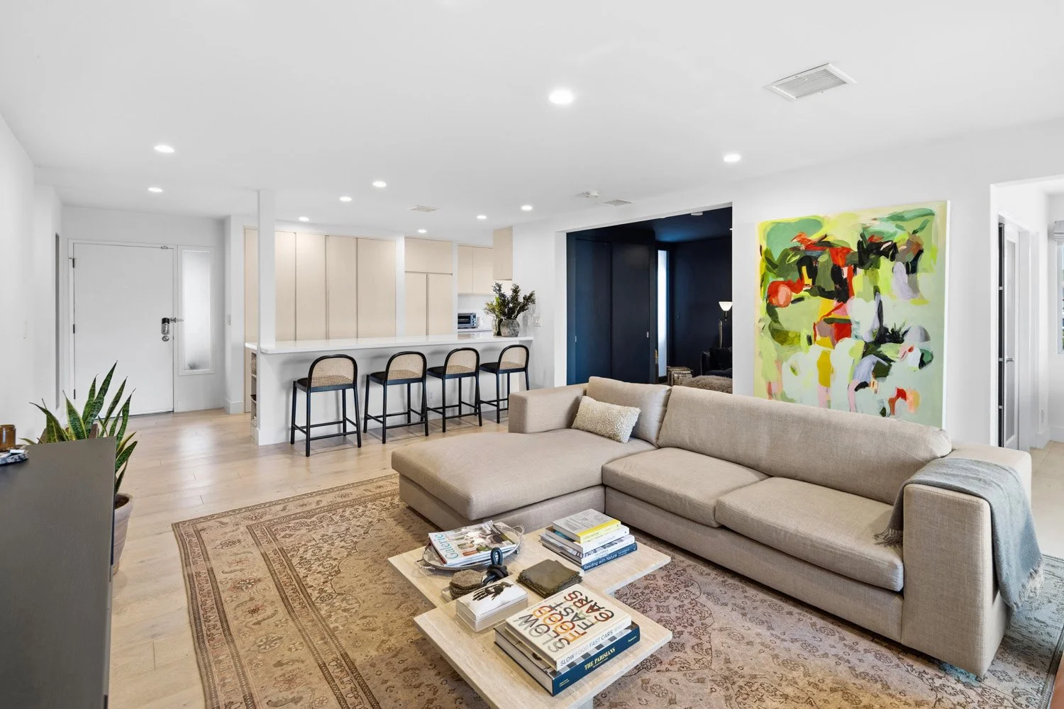 930 California Ave., #301-16-Blankets removed.jpg