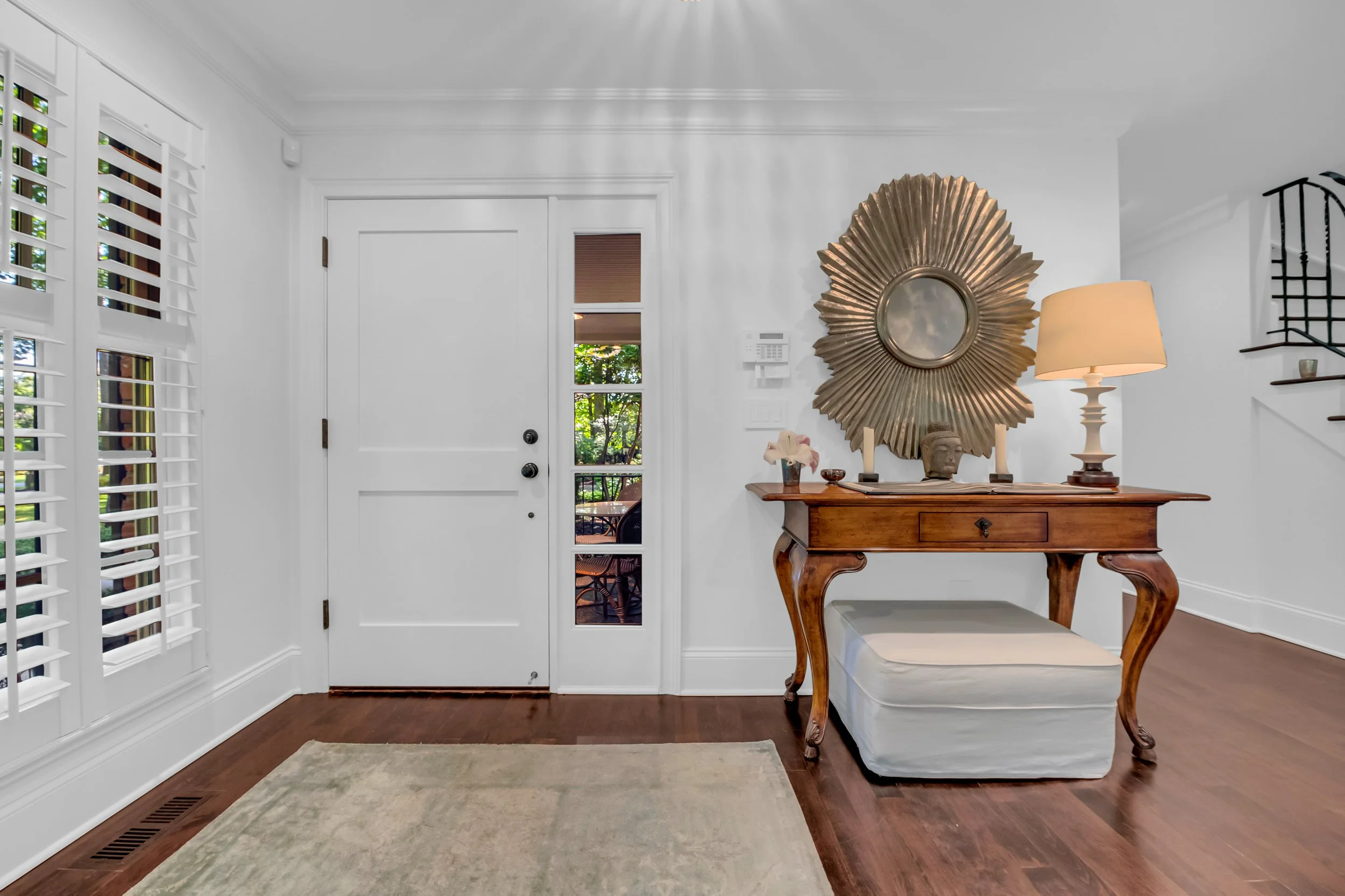 10-325 Lowell Ct-10.jpg