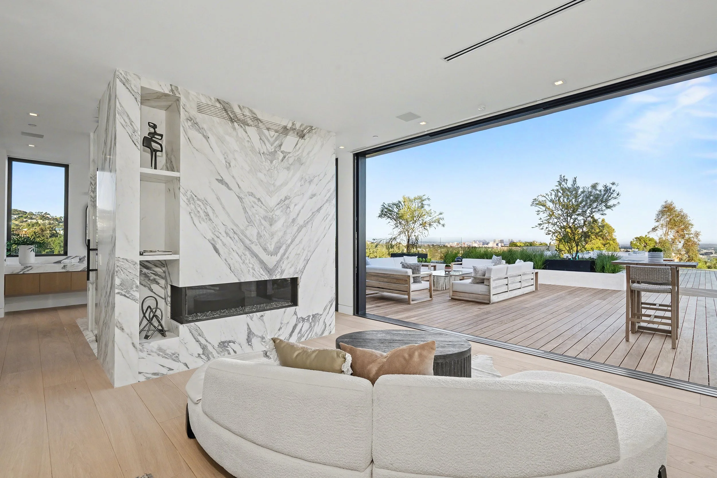 1830 Mango Way-131.JPG