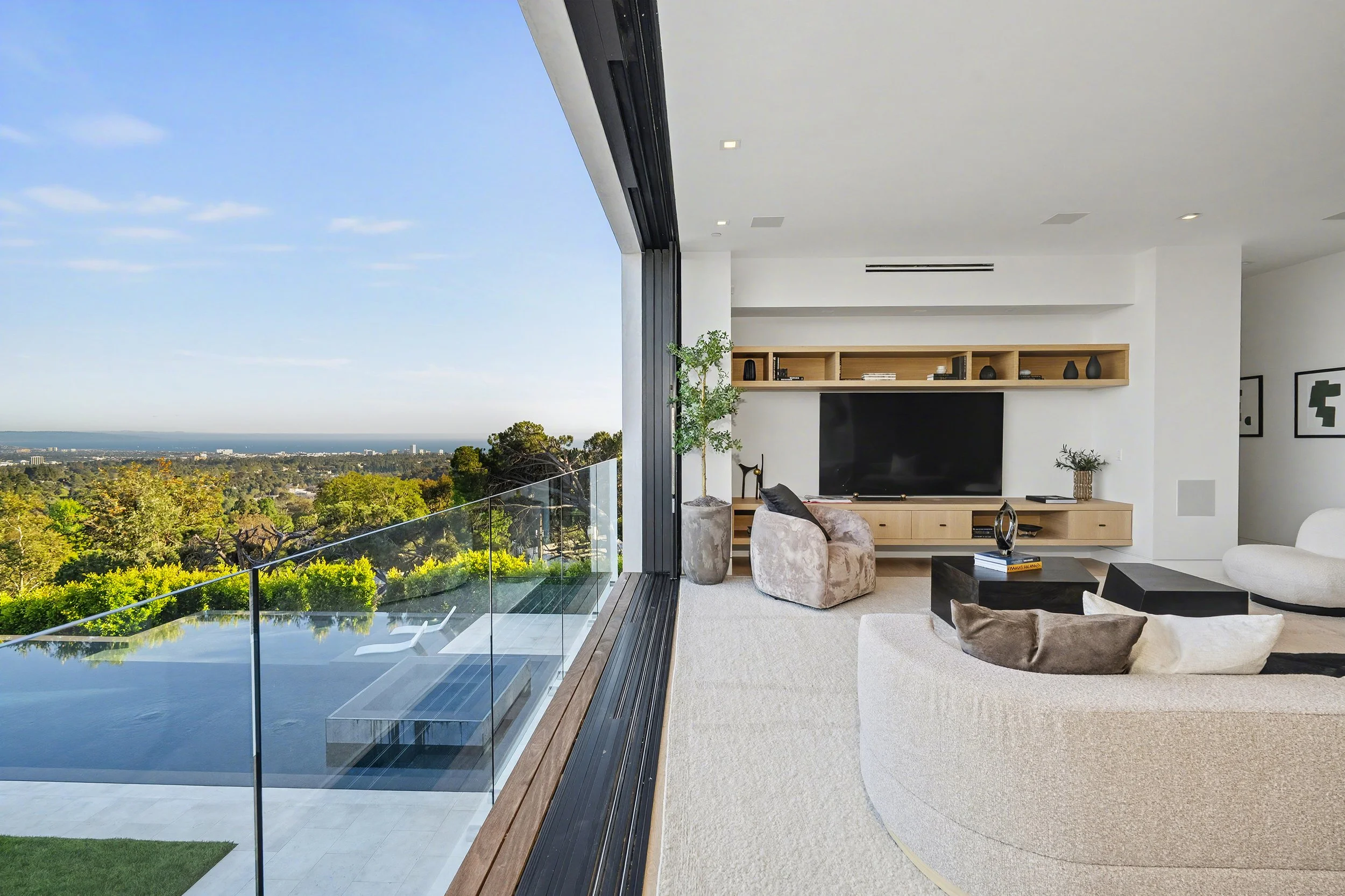 1830 Mango Way-125.JPG