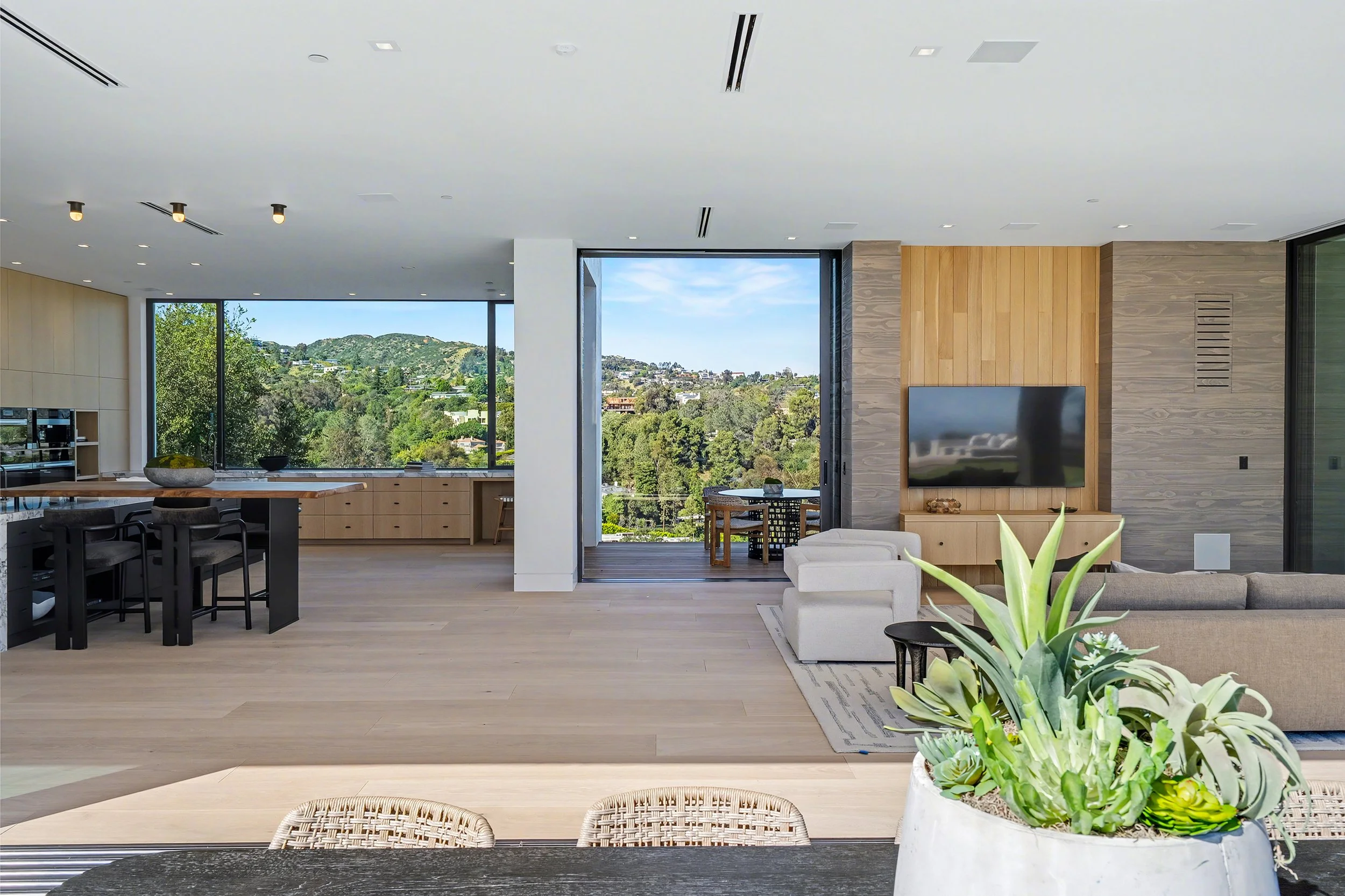 1830 Mango Way-090.JPG