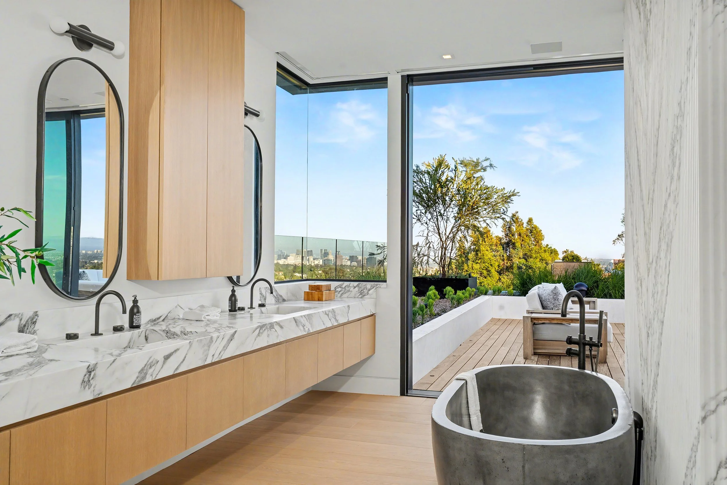 1830 Mango Way-145.JPG