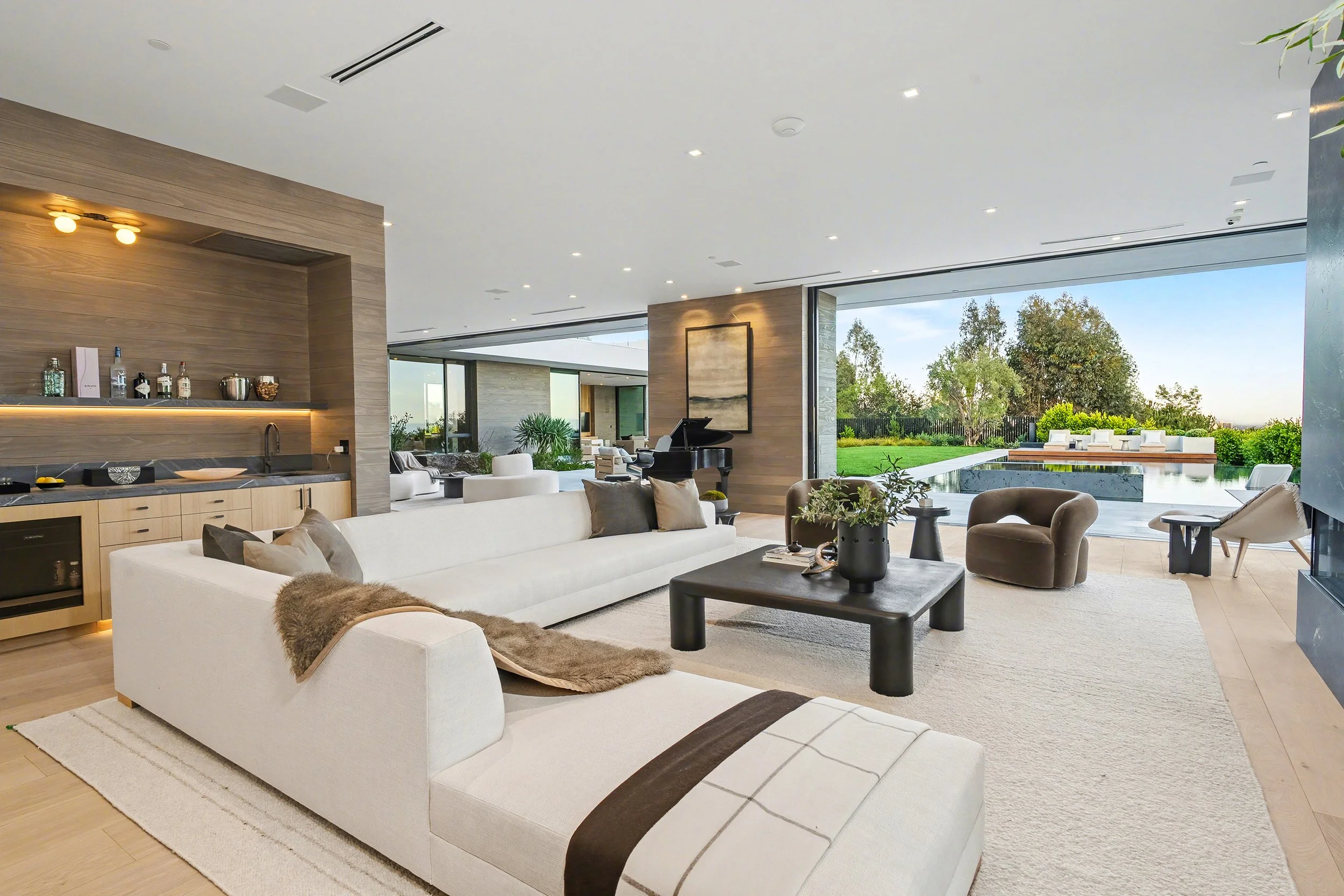 1830 Mango Way-043.JPG