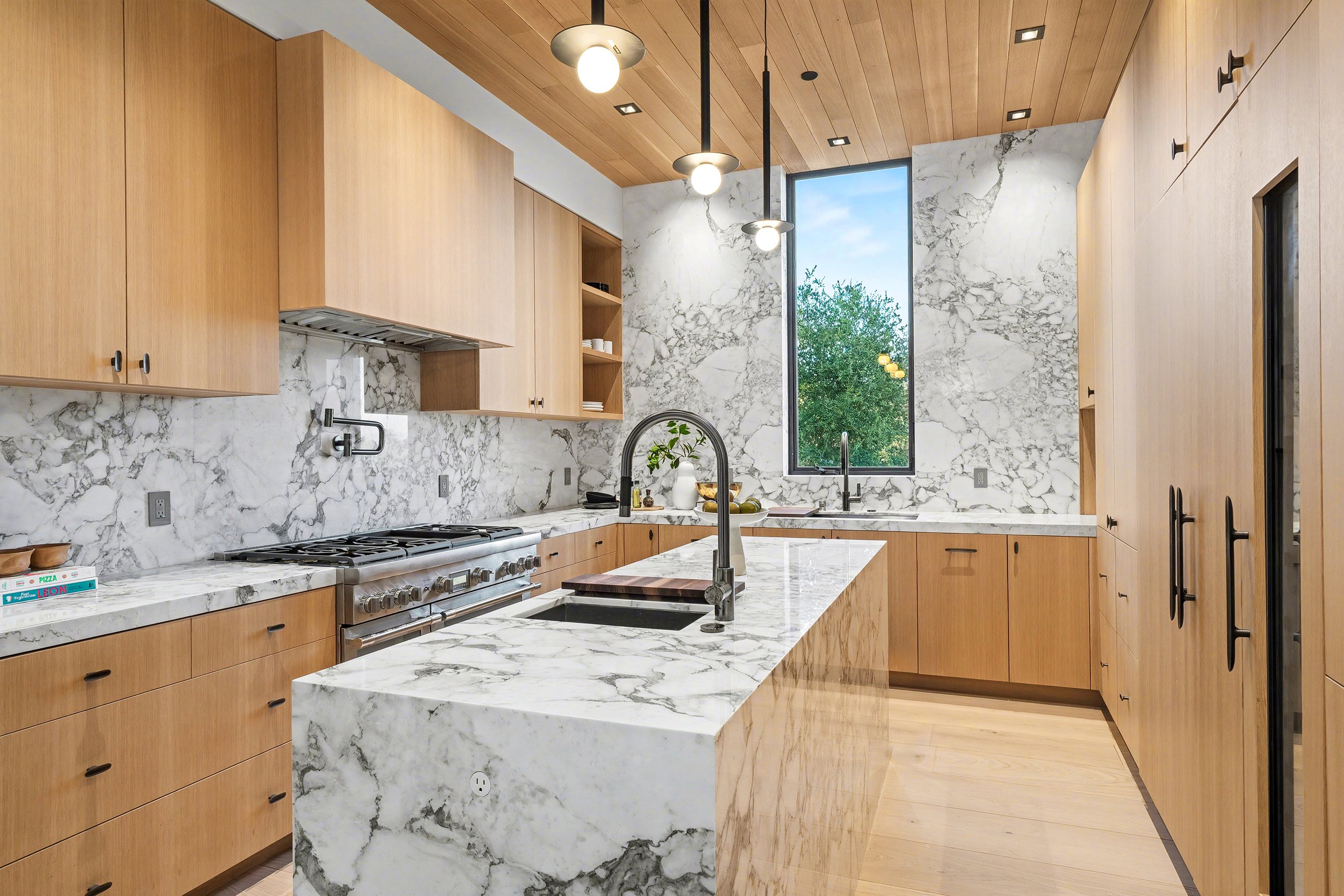 1830 Mango Way-099.JPG