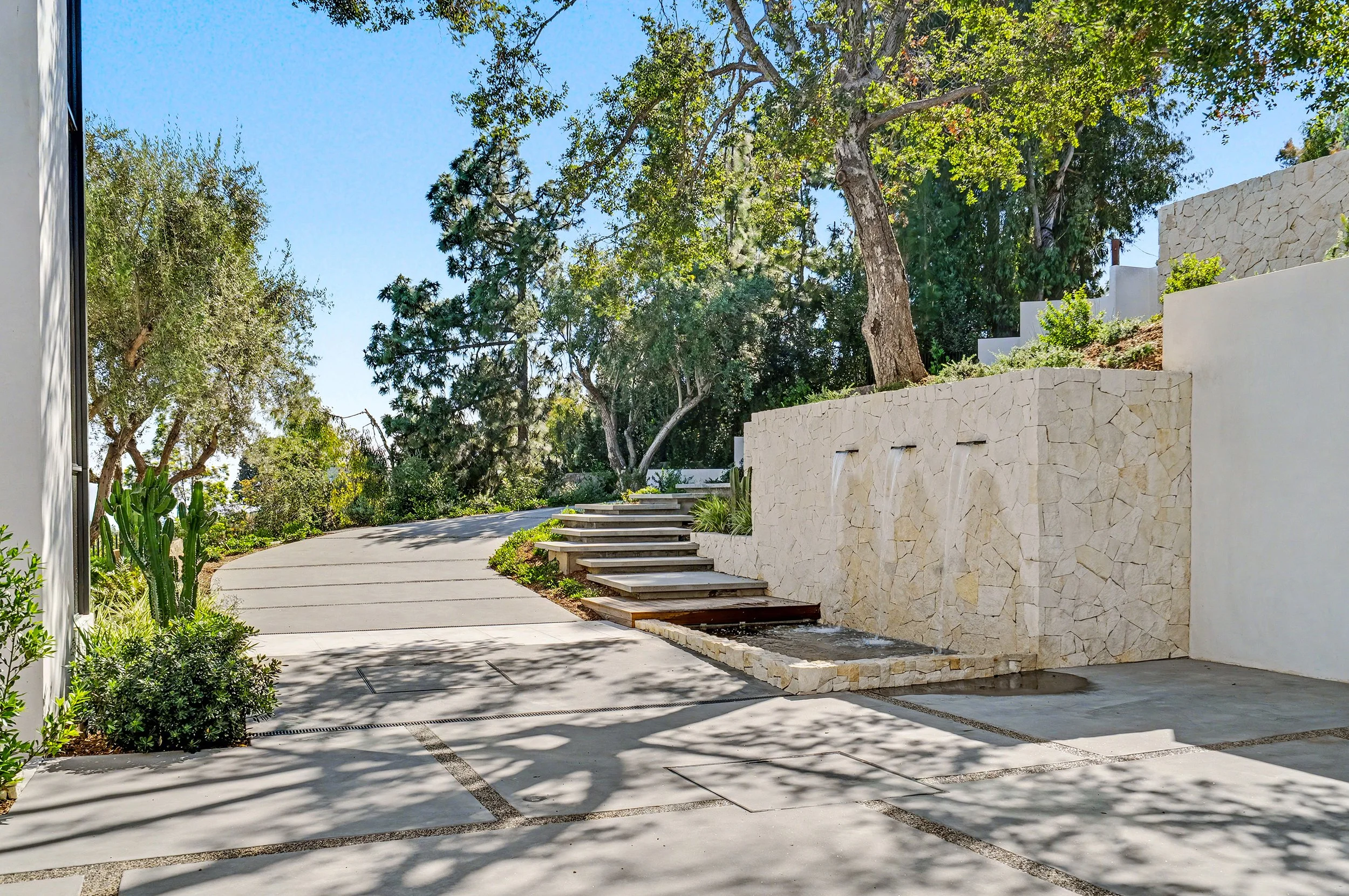 1830 Mango Way-031.JPG