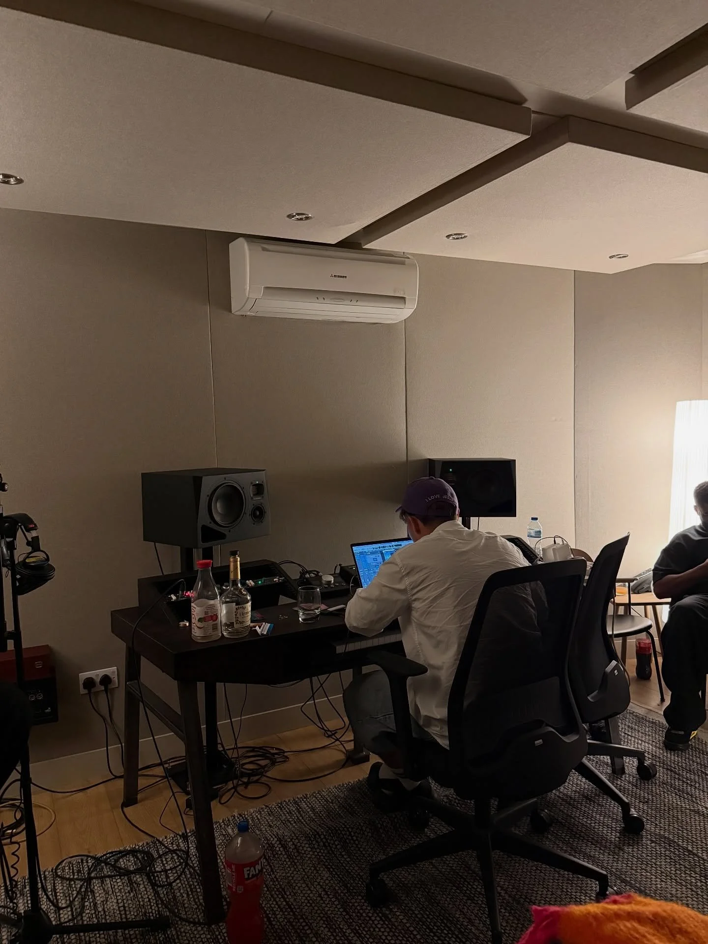 UK 🇬🇧
Thank you for having us! Met some insanely inspiring people and did some crazy work🤫

Thank you to @koda_dk &amp; @dpa_musik for making sure we had a place to stay🏠 #kodakultur