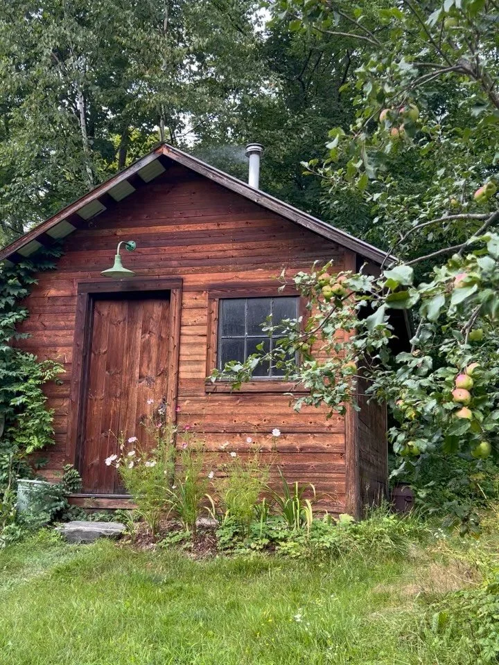🔊The crickets feel like paid actors in this video. 

Got another batch of nuts smoking in the smokehouse today, they&rsquo;ll be on the shelves at our retailers by the end of the week ready to take on late summer adventures. 

The apples are looking