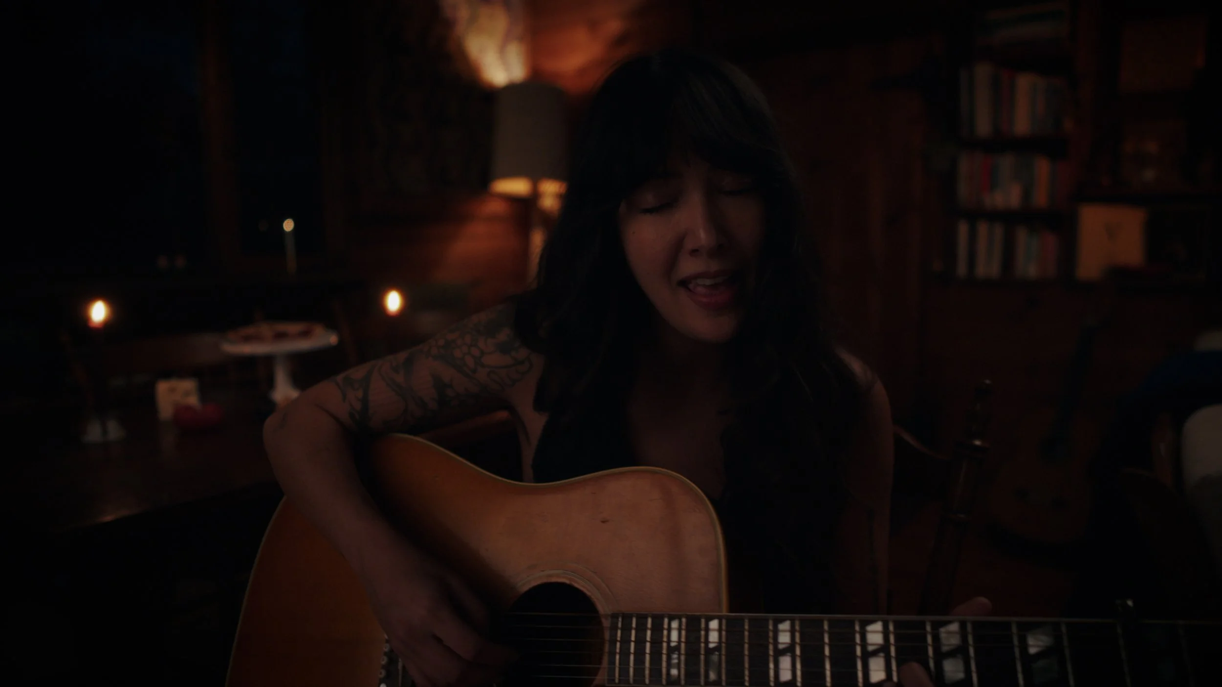 20251209_Biita_TimeGoTimeGone_ProRes_MASTER AUDIO.00_01_05_17.Still010.jpg