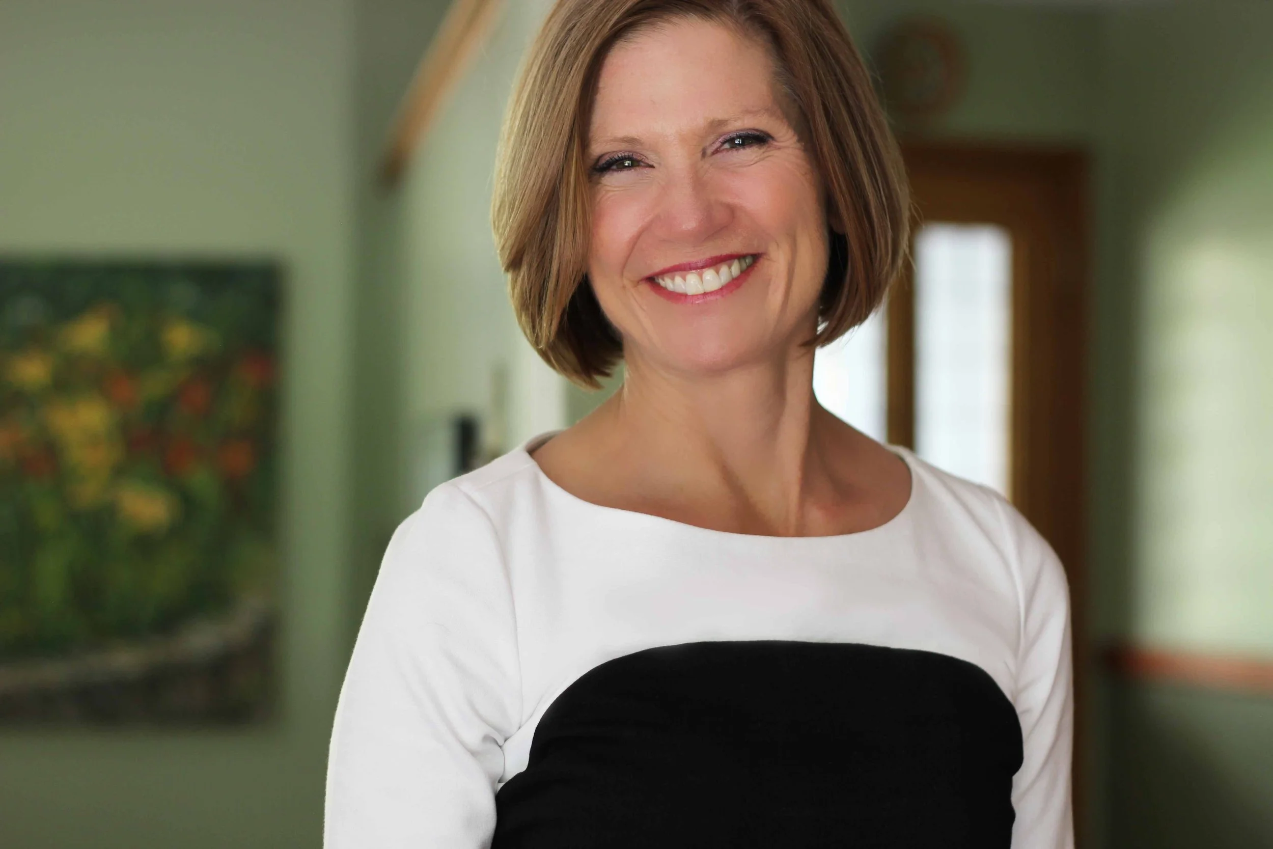 headshot of sandy baird, mba