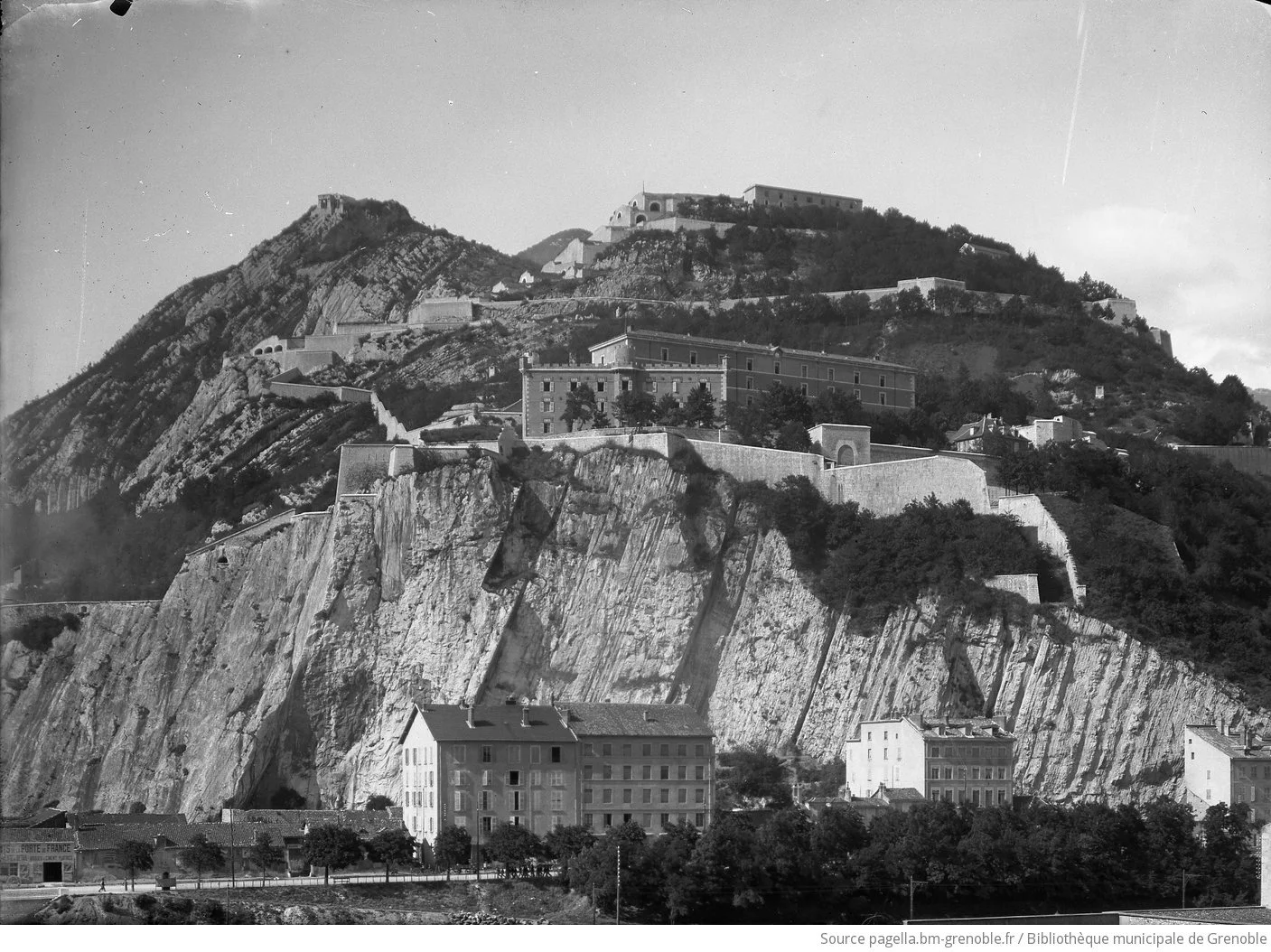 La caserne Esclangon 1.jpeg