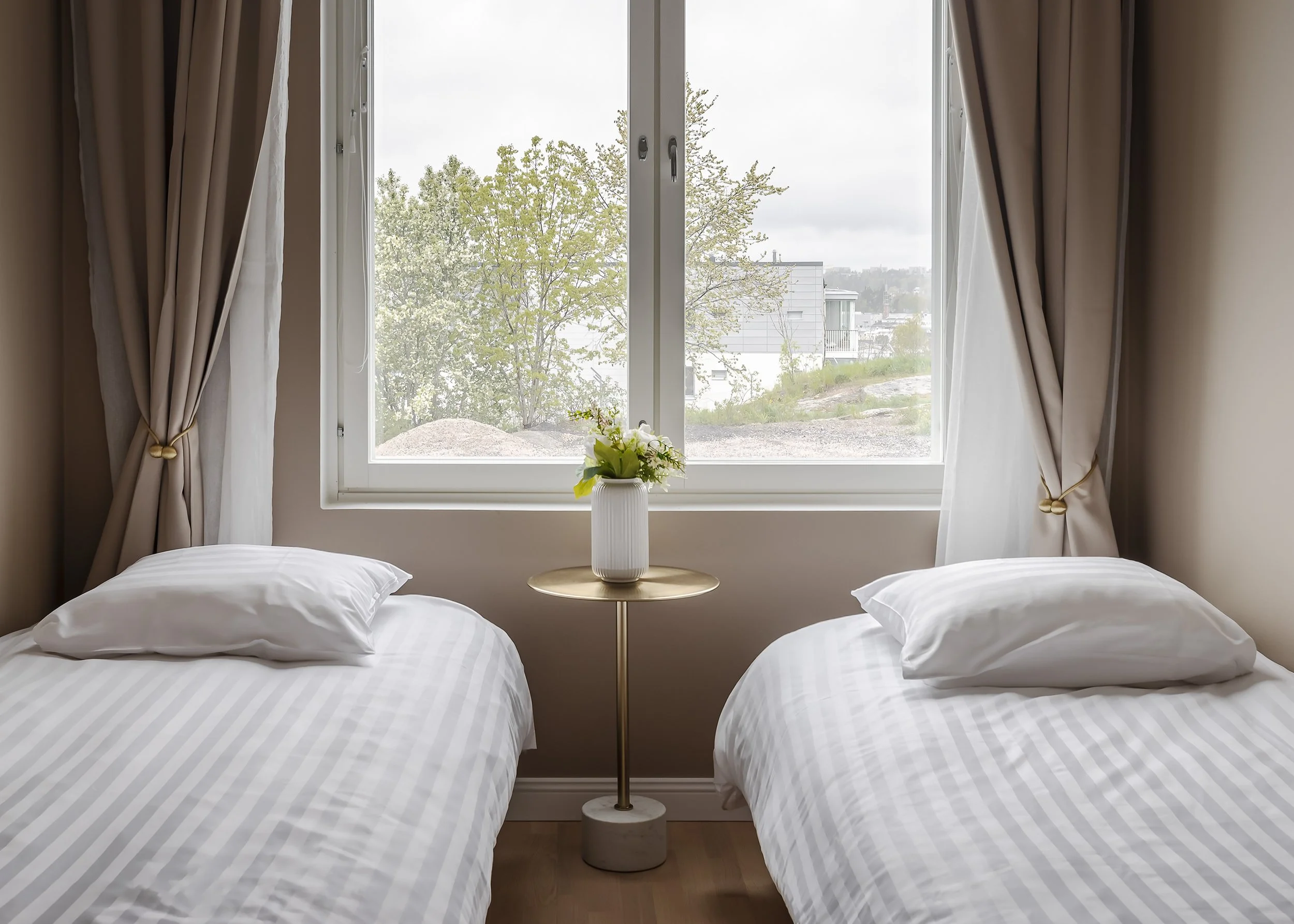 OR6555HDR1 copy--2500x1786px.jpg