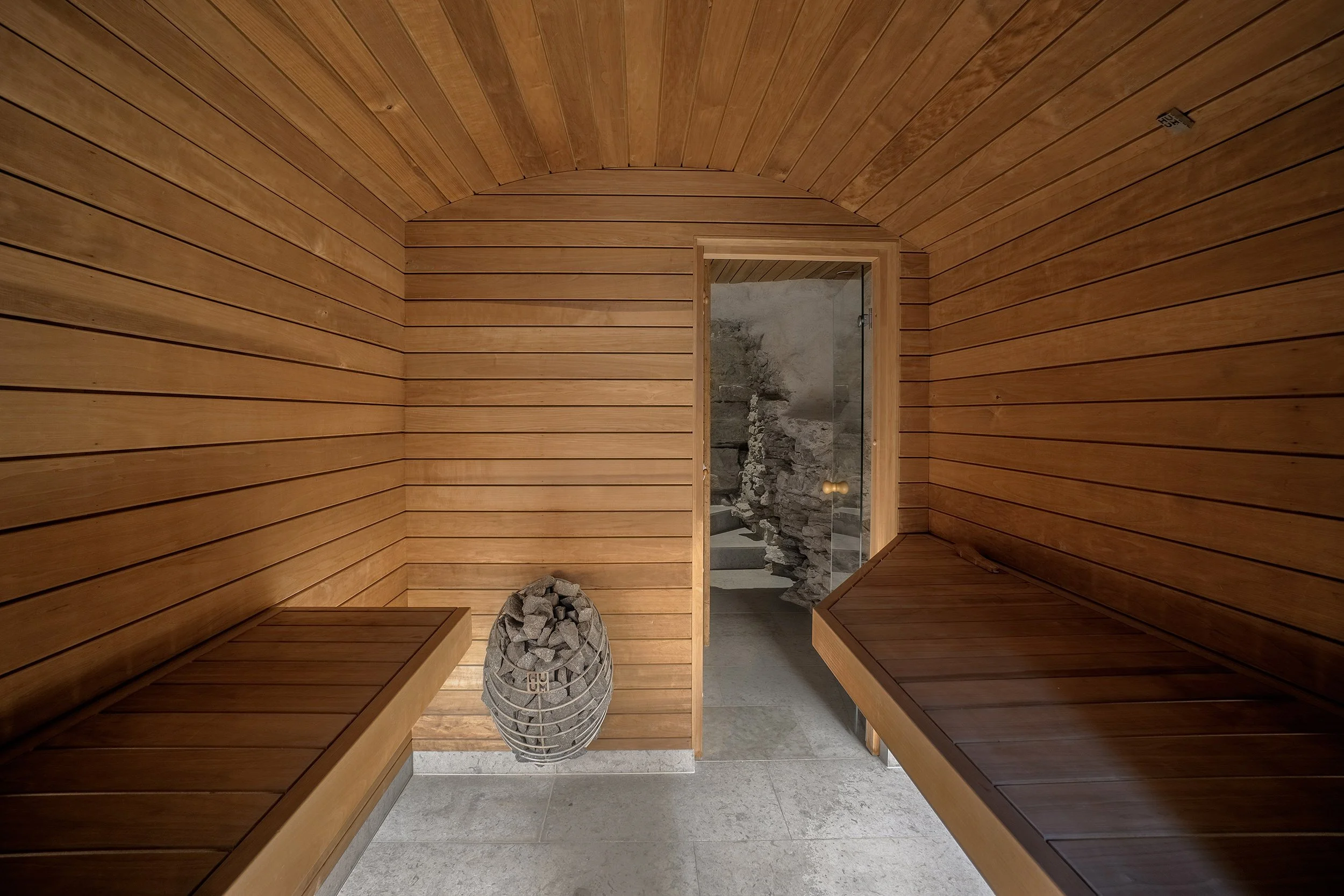 DSC32005974x3983pxjpg twilight.jpg