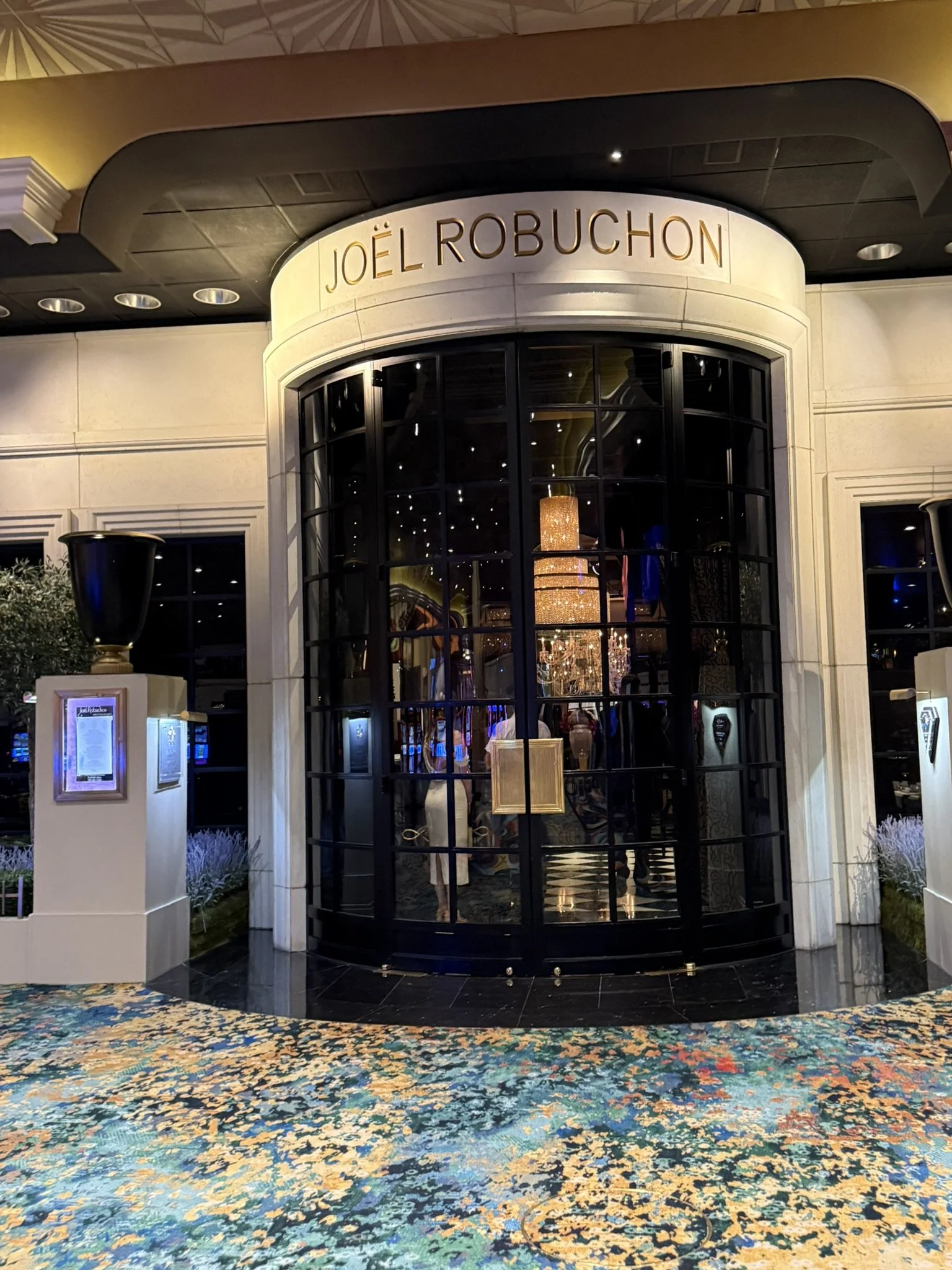 Joël Robuchon, Las Vegas: The Dining Experience