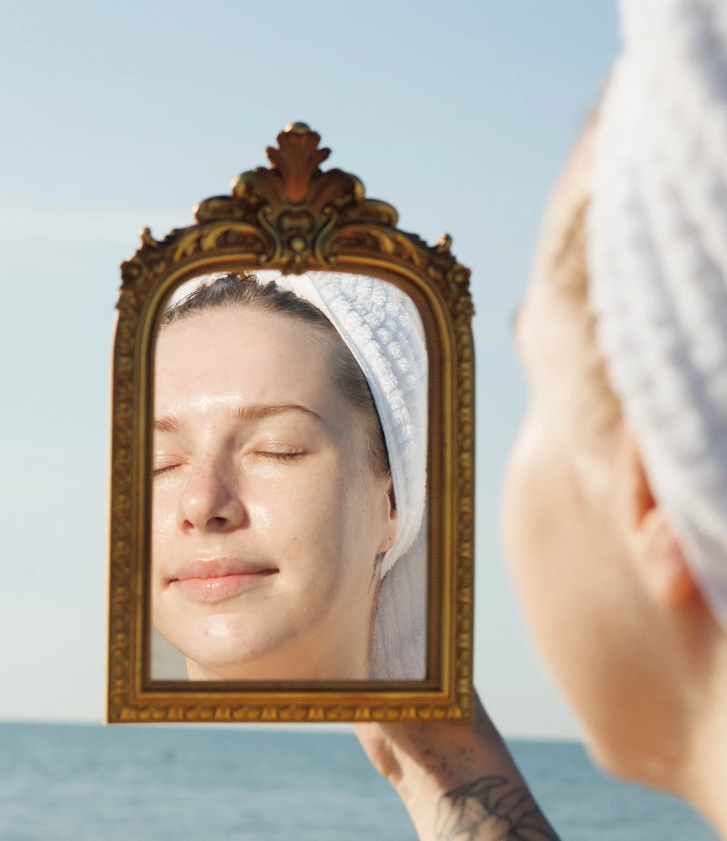 You are light.
You are radiant.
You are pure love.

When I hand you the mirror after a facial I often see you reconnect with a version of yourself you thought you had lost.

Let go.
Release the tension in your face.
Breathe.
Soften.

Allow your body 