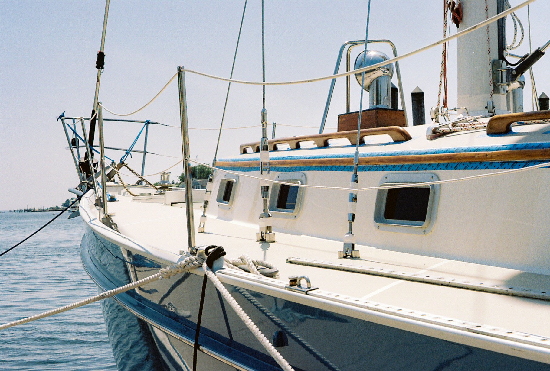 Warren, RI
Nikon FM2
Kodak Gold 200