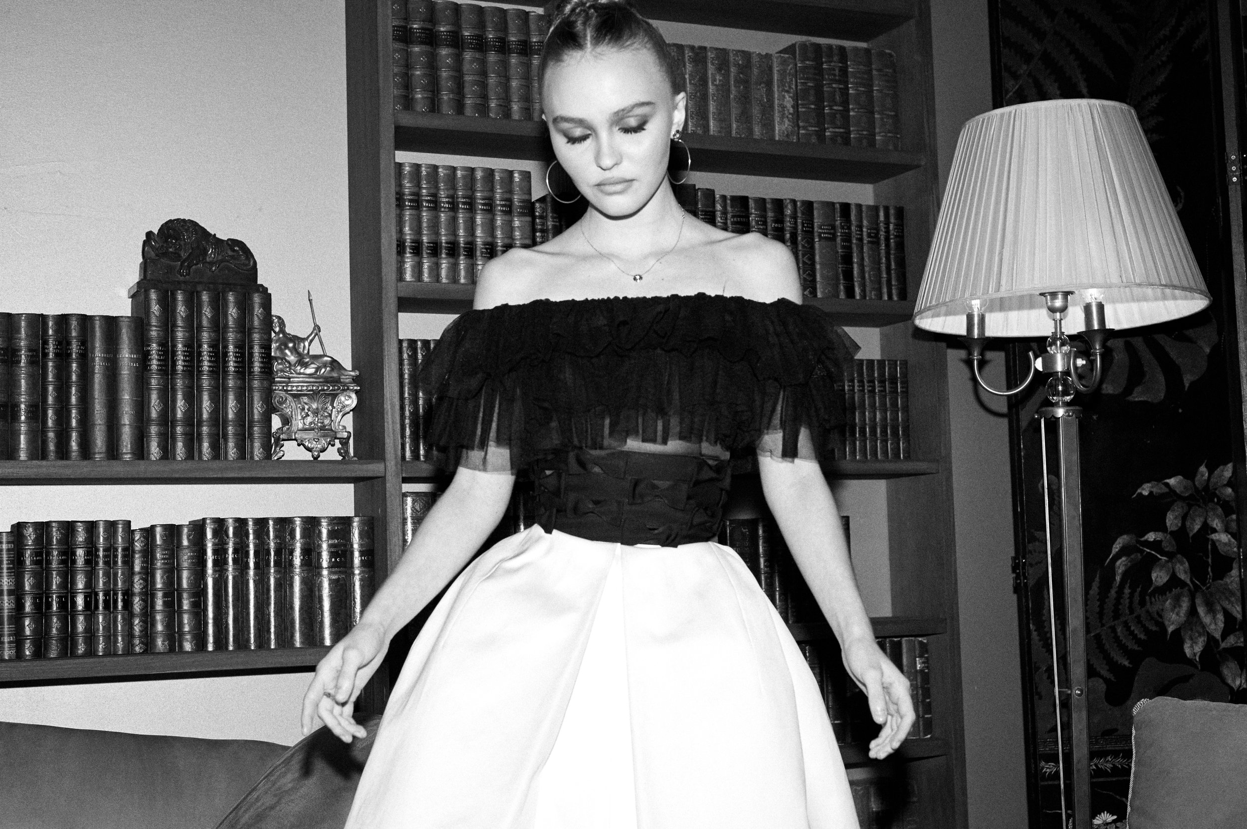 Lily-Rose Depp - 
Chanel Métiers d'Art