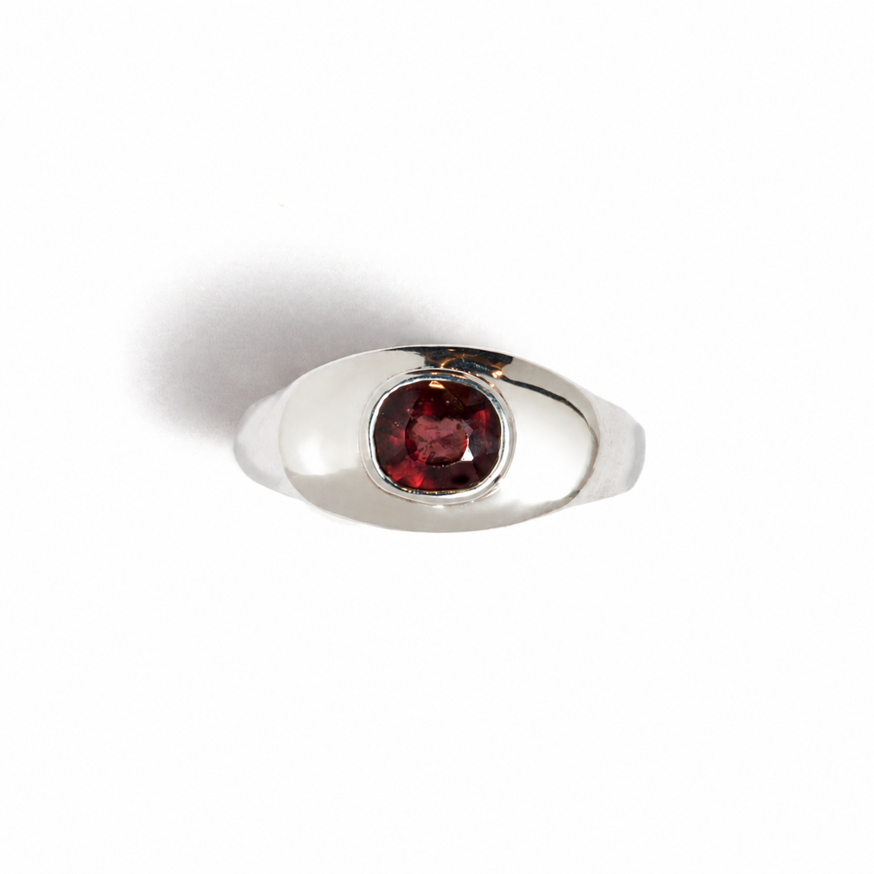 Raspberry Spinel Signet