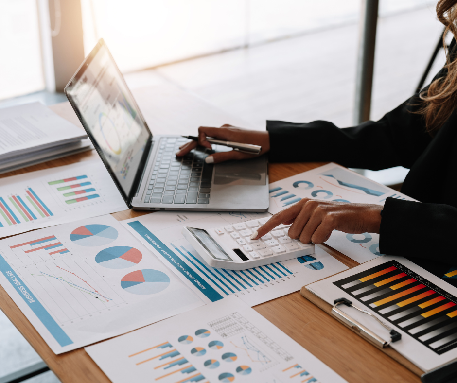 How Virtual Assistants Can Help With Bookkeeping and Invoicing