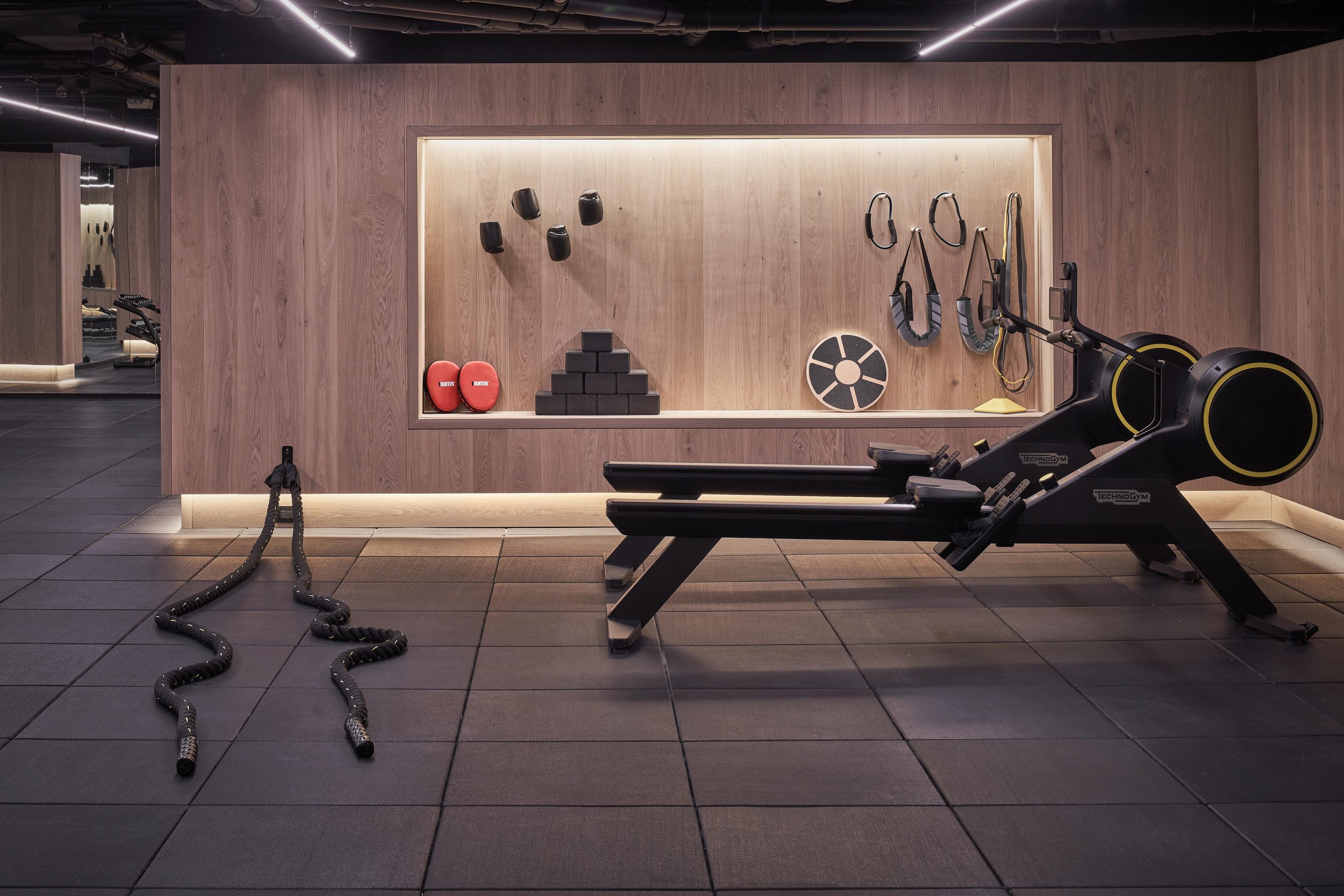 Studio-Munge-Muir-Autograph-Marriott-Hotel-01-09-Windward-Fitness-Centre-credit-Muir copy.jpg