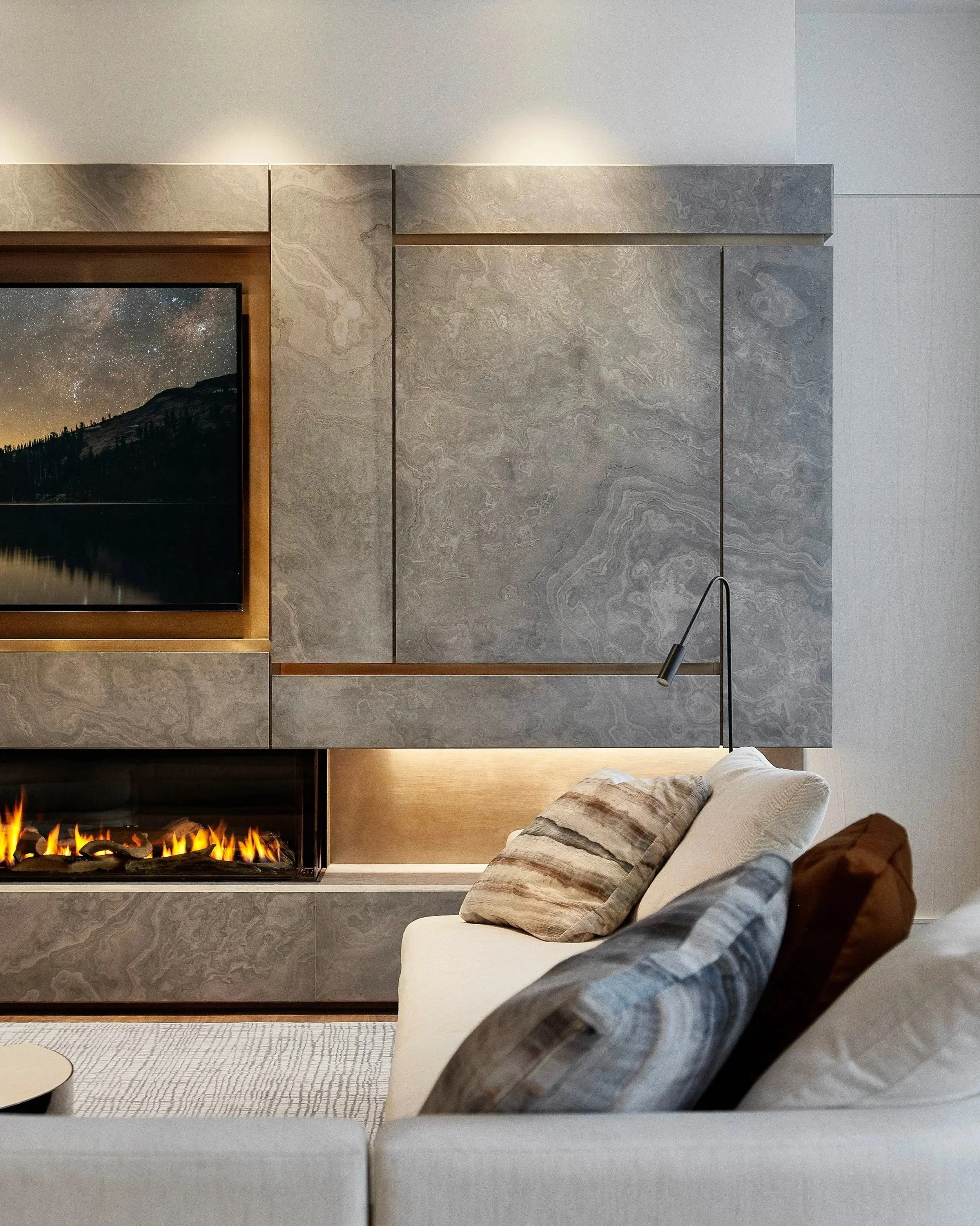 Park-Hyatt-Toronto-by-Studio-Munge-02-Presidential-Suite-05-credit-Maxime-Bocken%2Bcopy.jpg