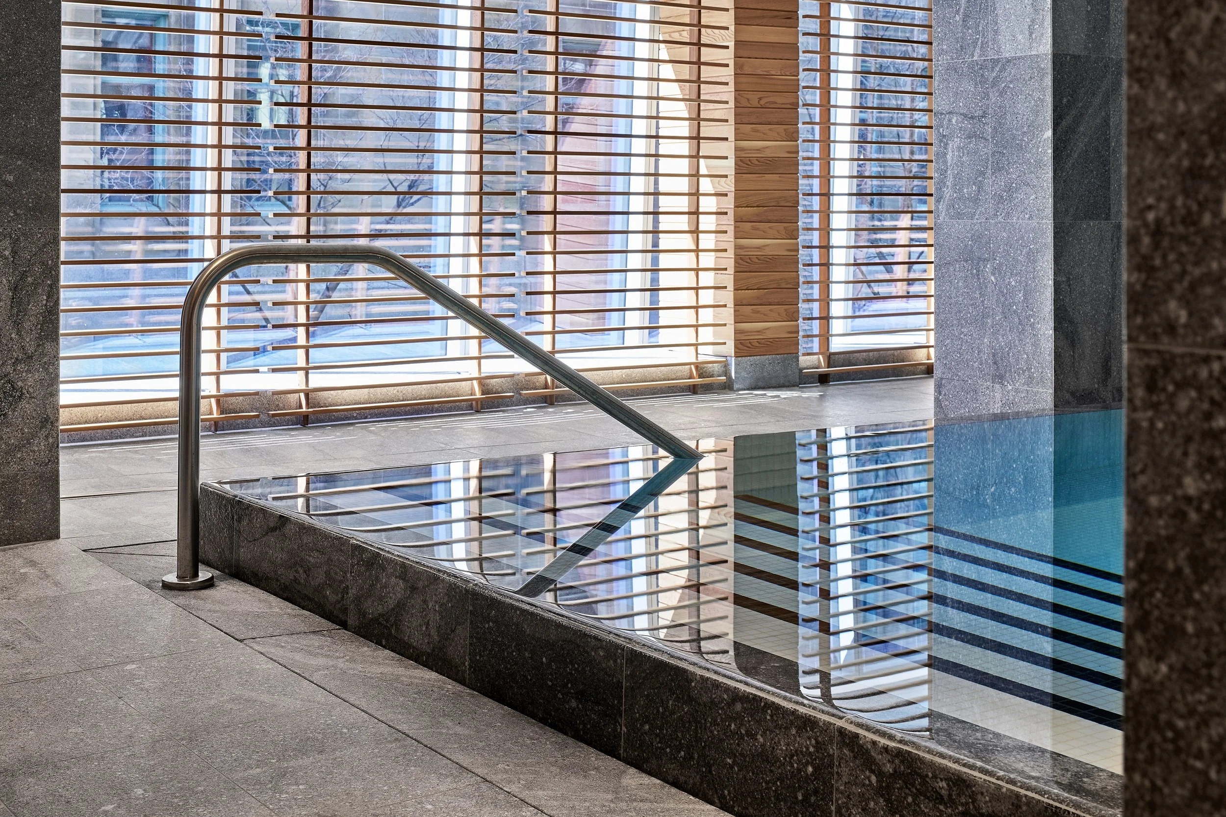 Studio-Munge-Muir-Autograph-Marriott-Hotel-01-03-Windward-Vitality-Pool-credit-Muir copy.jpg