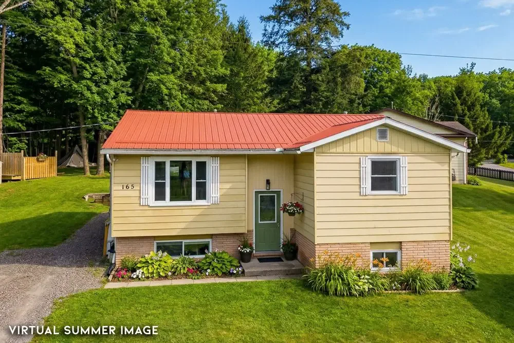 165 Watson Lane. Gravenhurst. ON