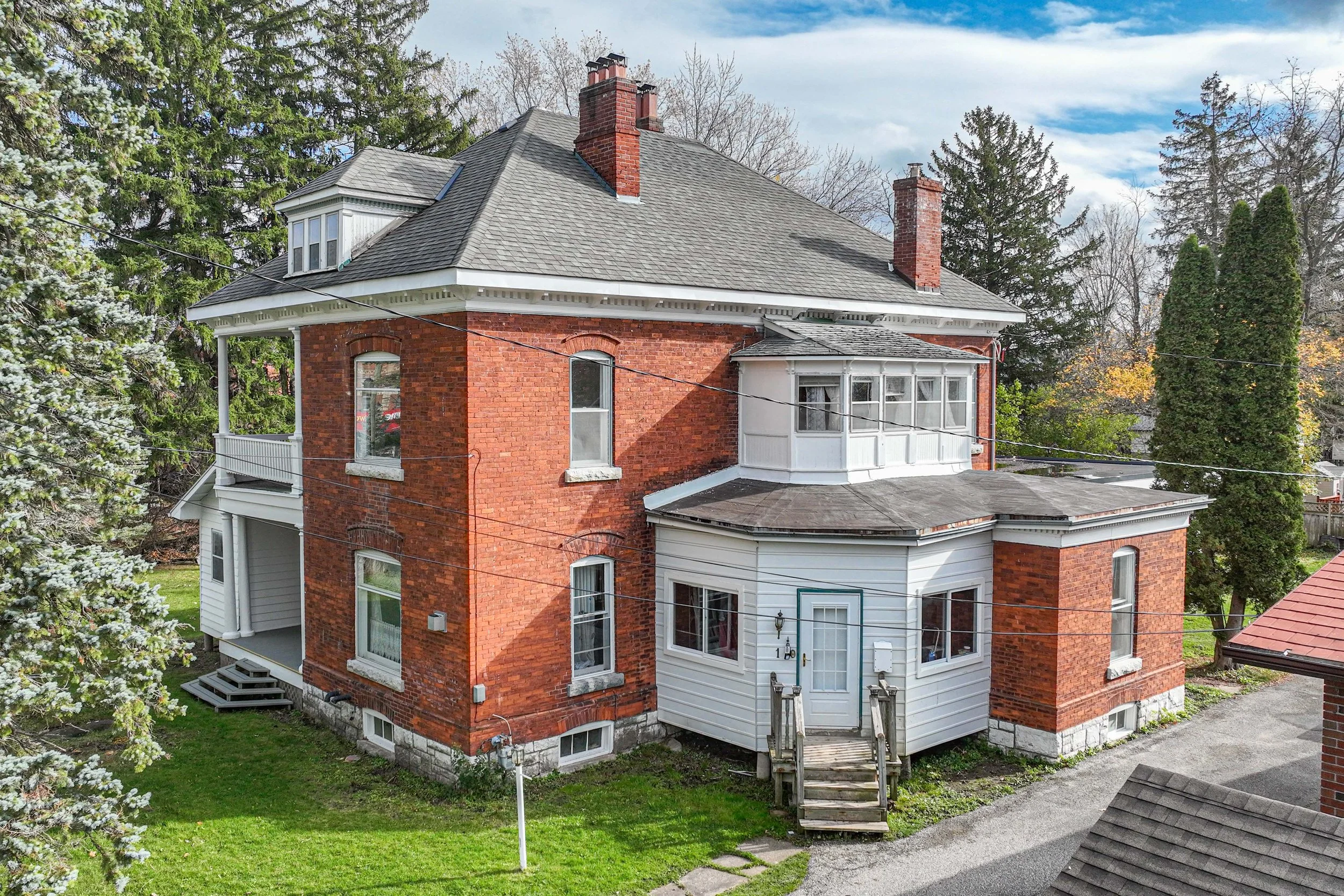 1 Sturgeon Bay Road. Coldwater. ON