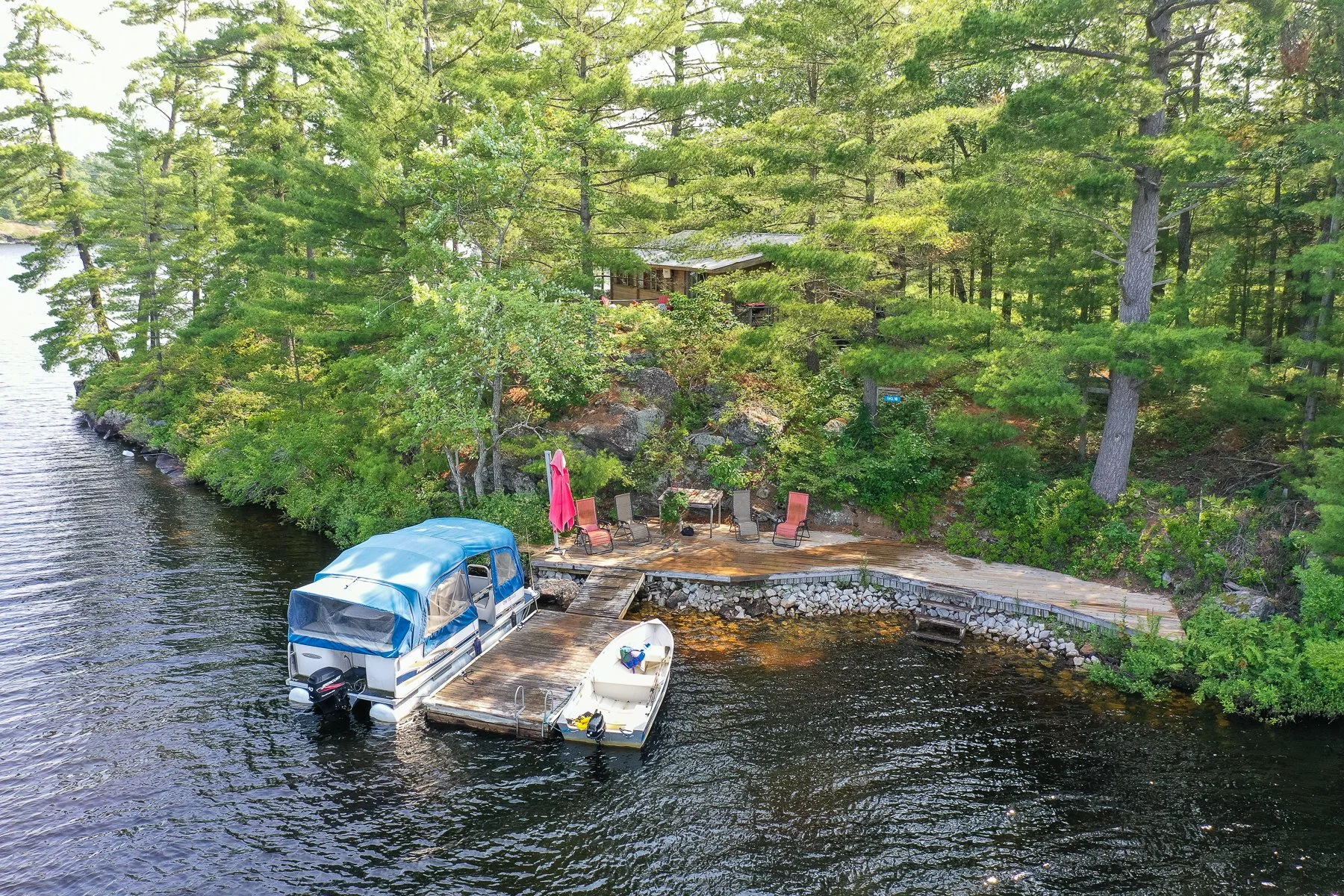 18 Island. 5KL. Gravenhurst. ON