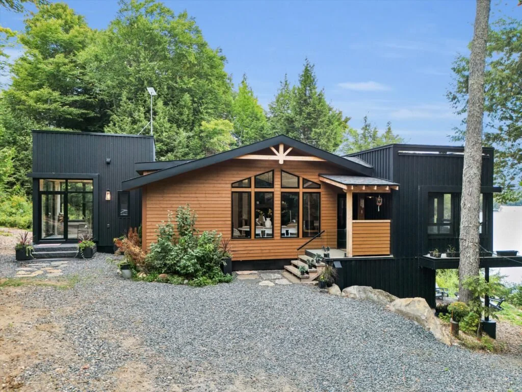 1311 S Ril Lake Road. Lake of Bays. ON