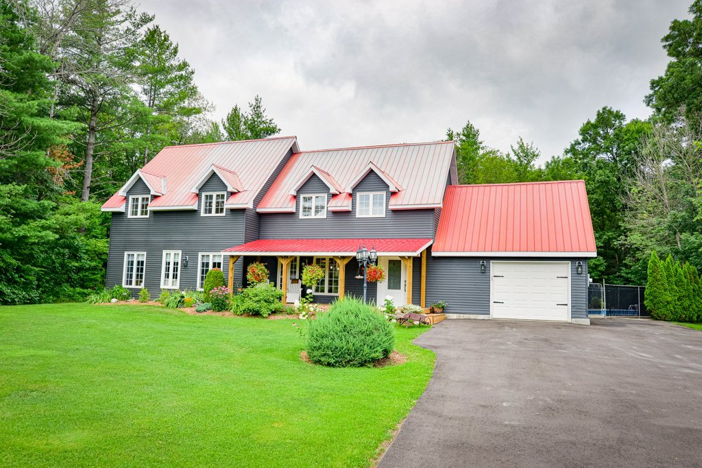 1572 Laughlin Falls Road. Severn. ON