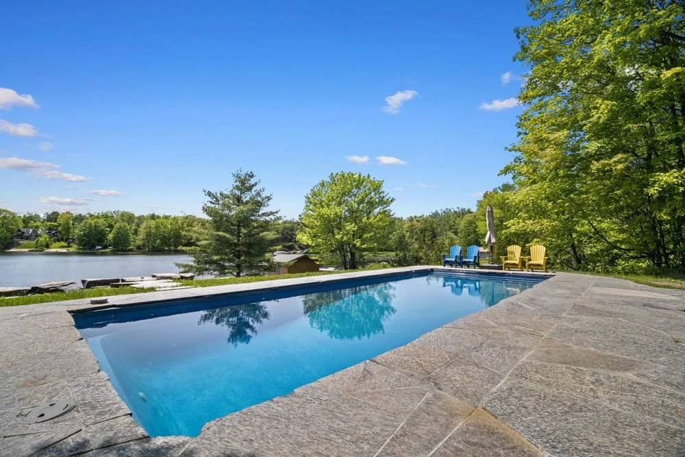 1030 S Sunset Bay Road,  Gravenhurst, ON