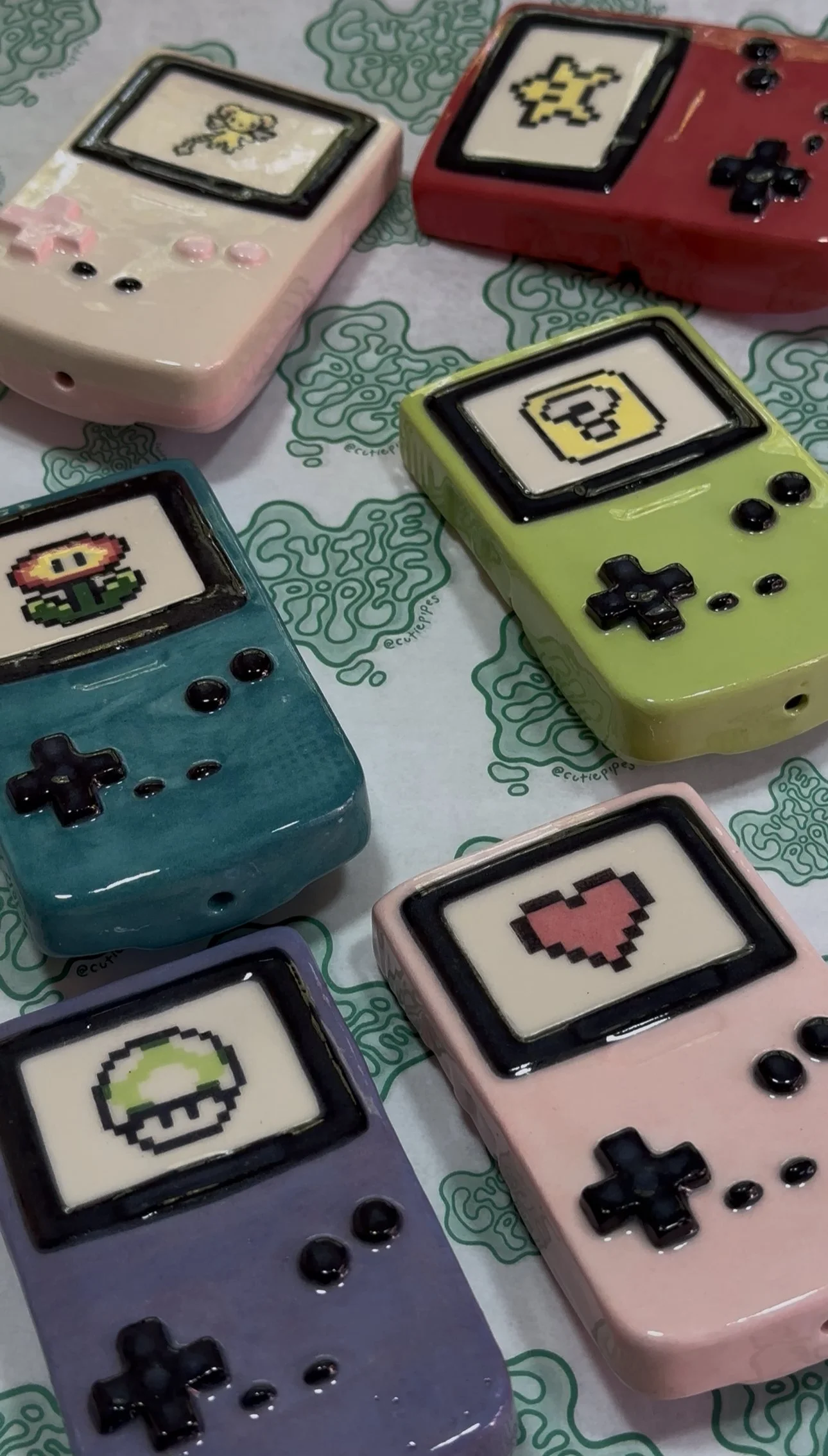 GameBowl Cutie  🎮 Handmade Ceramic Pipe by Cutie Pipes