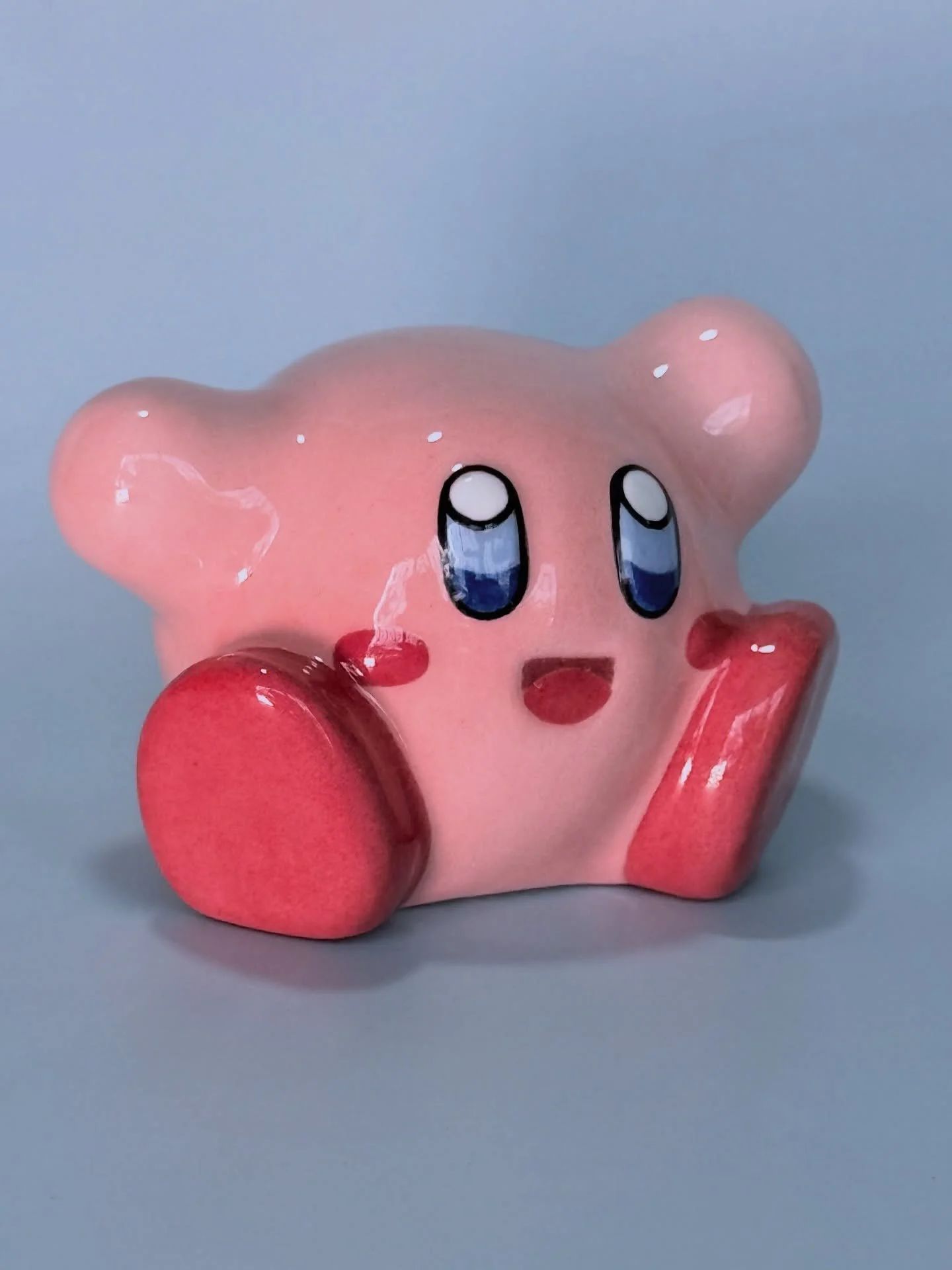 The newly redesigned Kirby Cutie 2.0! 💨
We updated everyone&rsquo;s favorite puffball 💚
These will be live on our site today at 4:20 PM PT! 
.
.
.
#handmade #ceramics #cutiepipes #functionalart